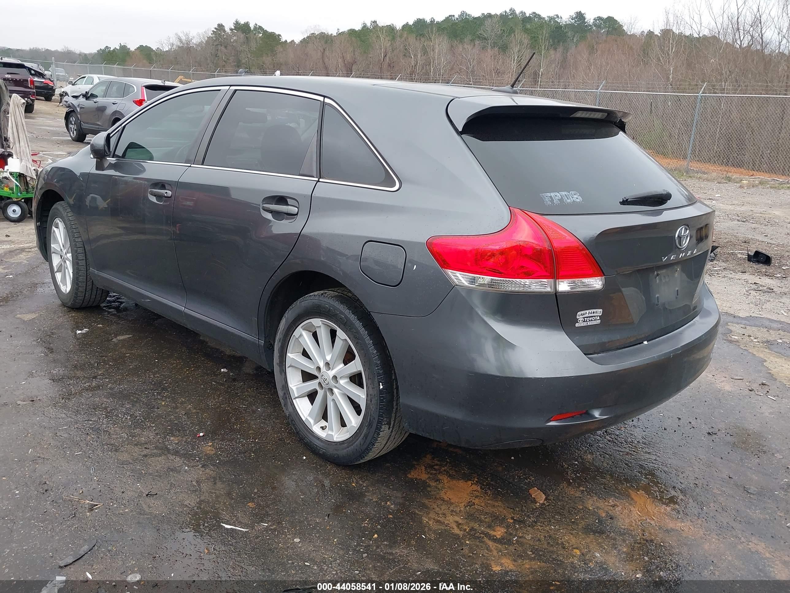 TOYOTA VENZA image 3
