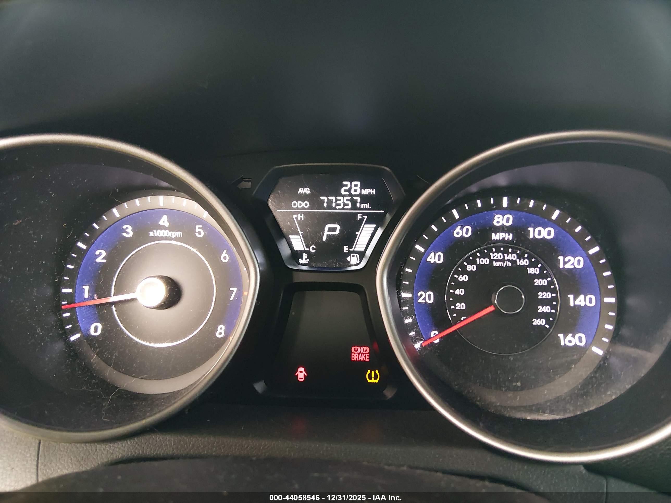 HYUNDAI ELANTRA image 7