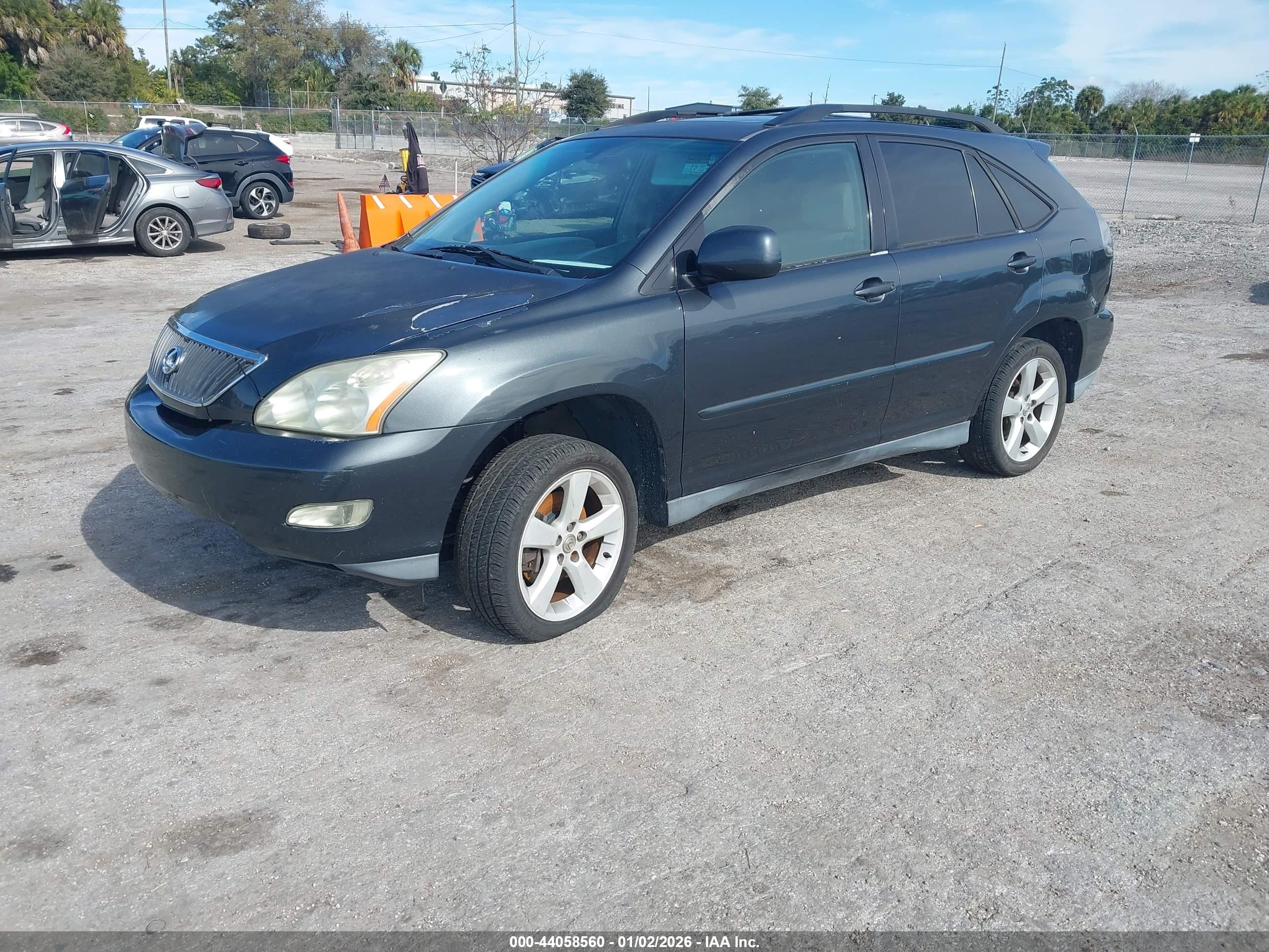 LEXUS RX image 2