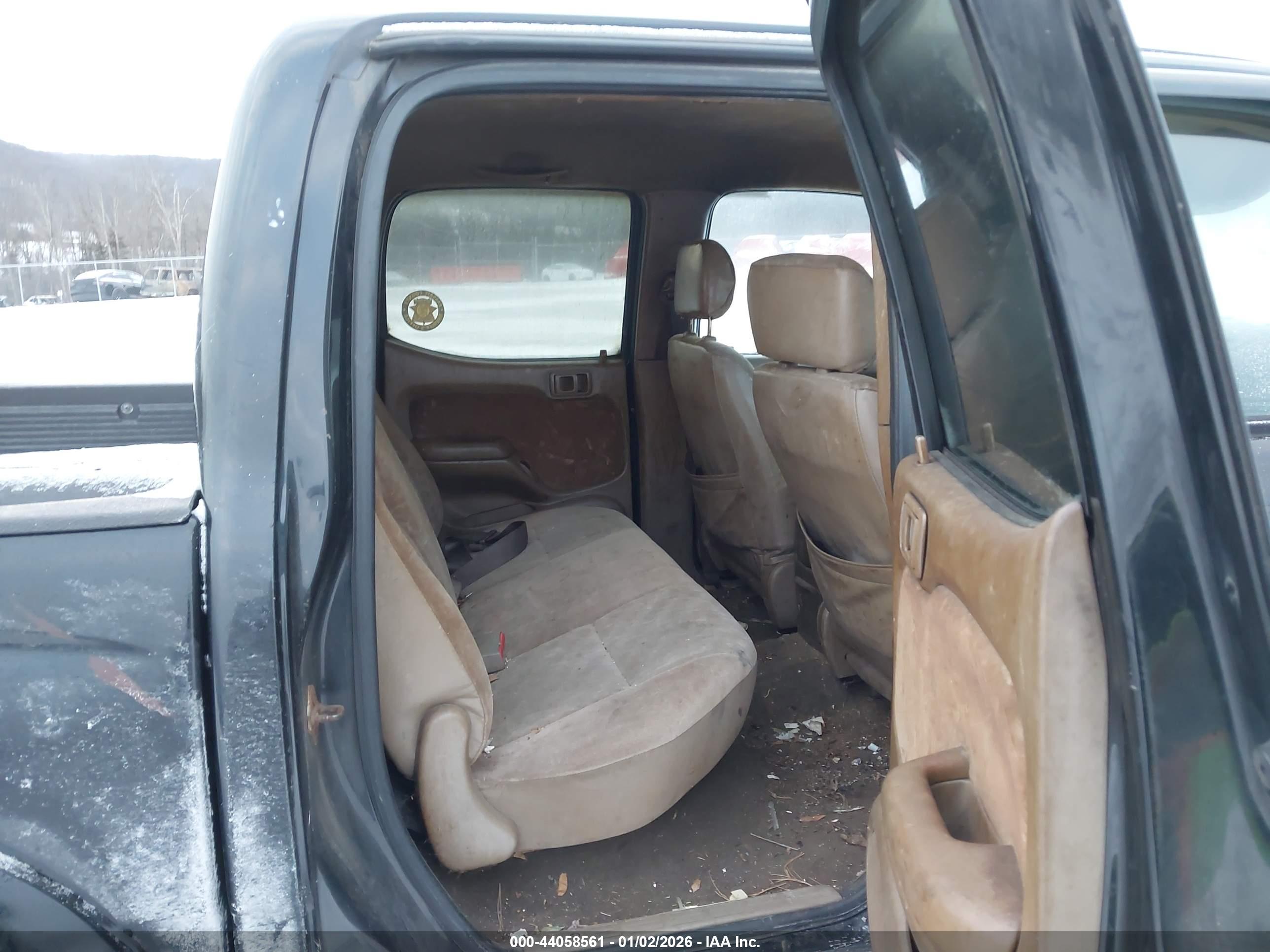 TOYOTA TACOMA image 8