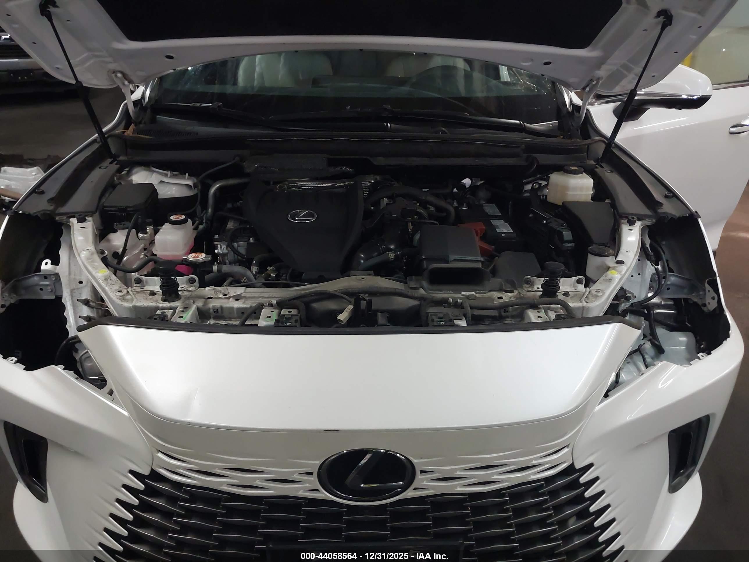 LEXUS RX image 10