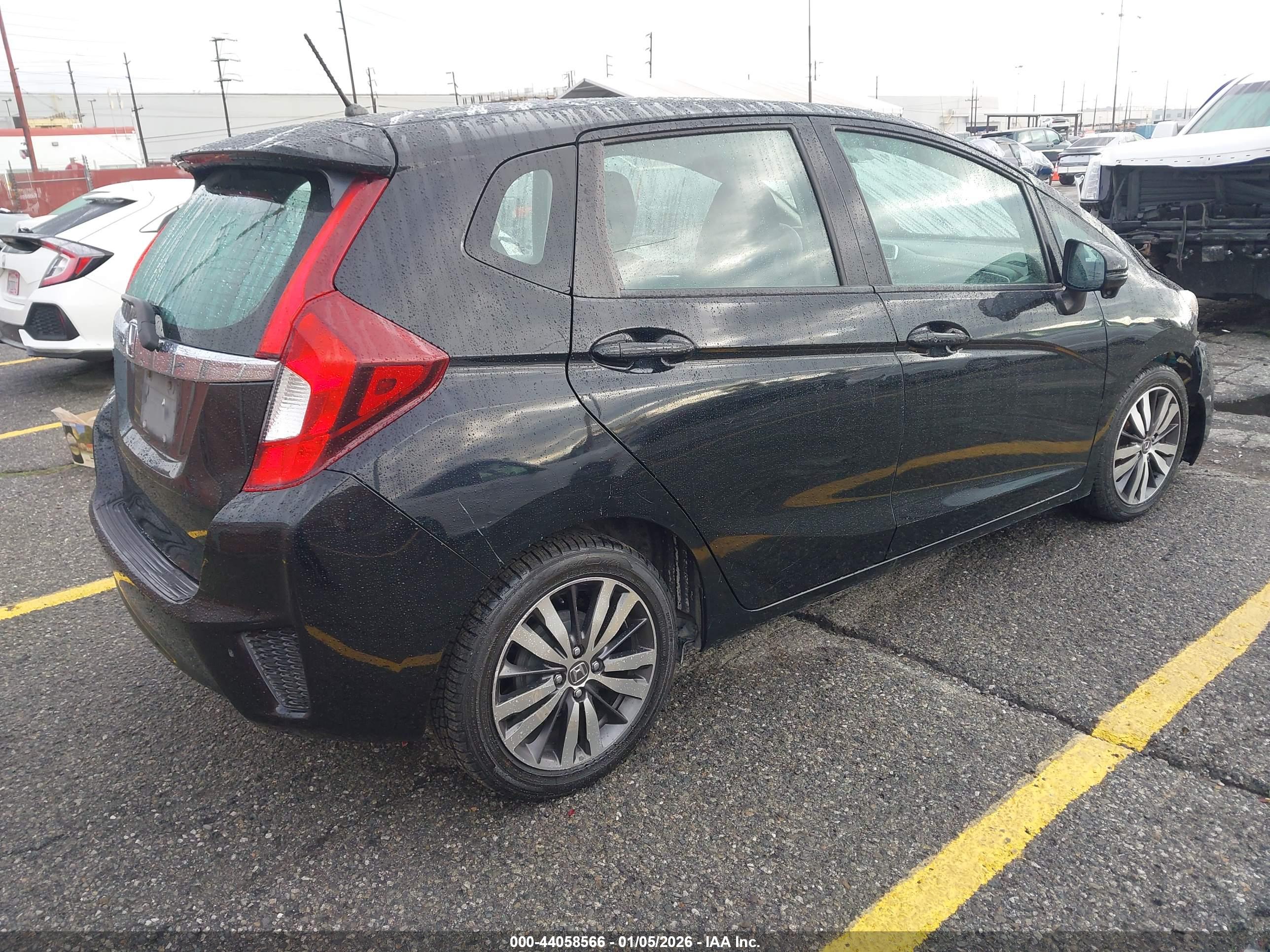HONDA FIT image 4