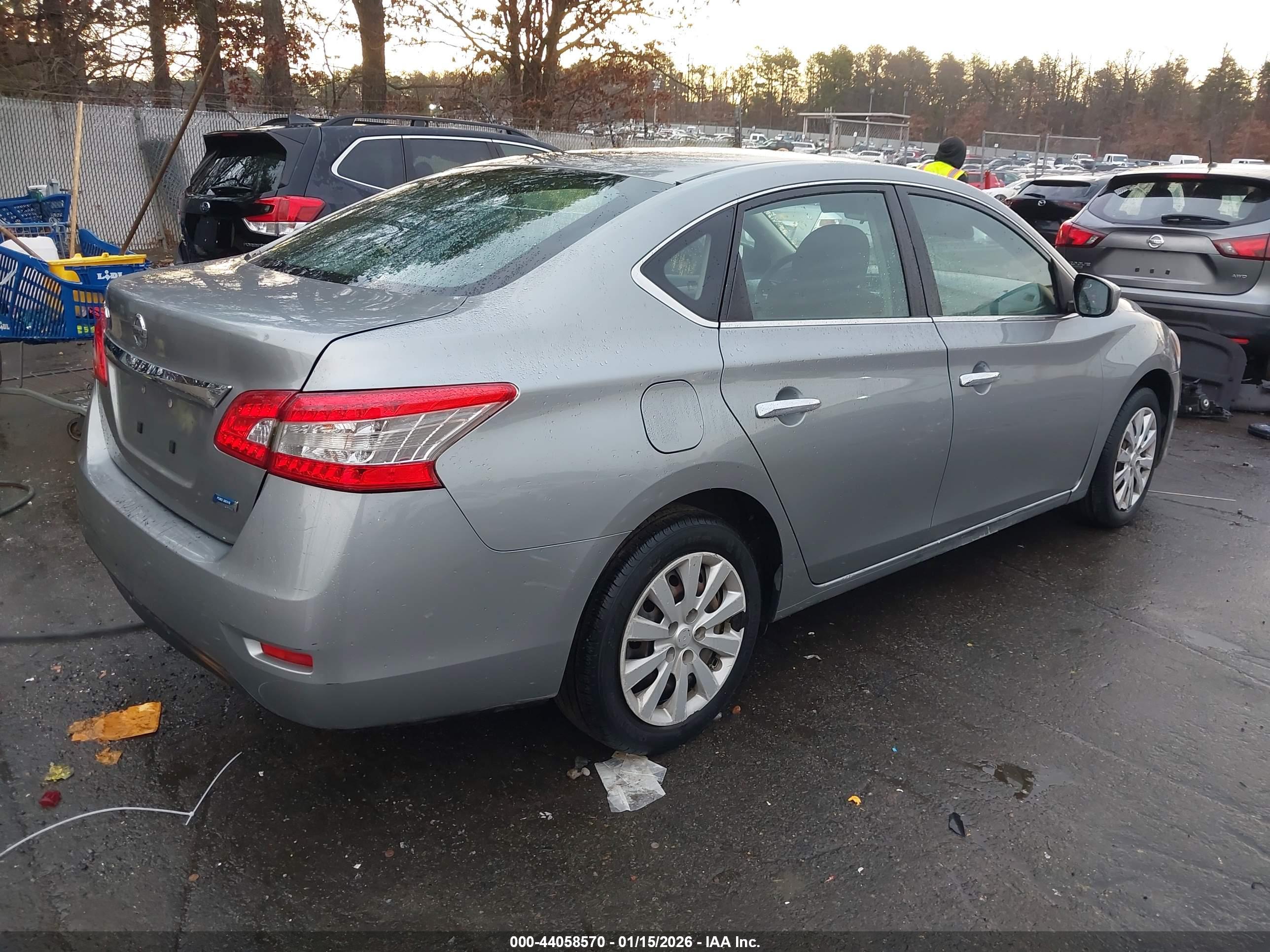 NISSAN SENTRA image 4