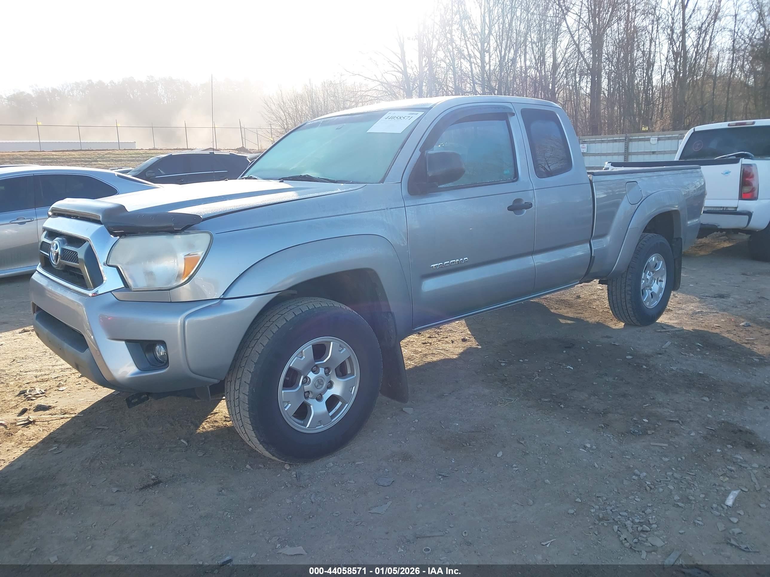 TOYOTA TACOMA image 2