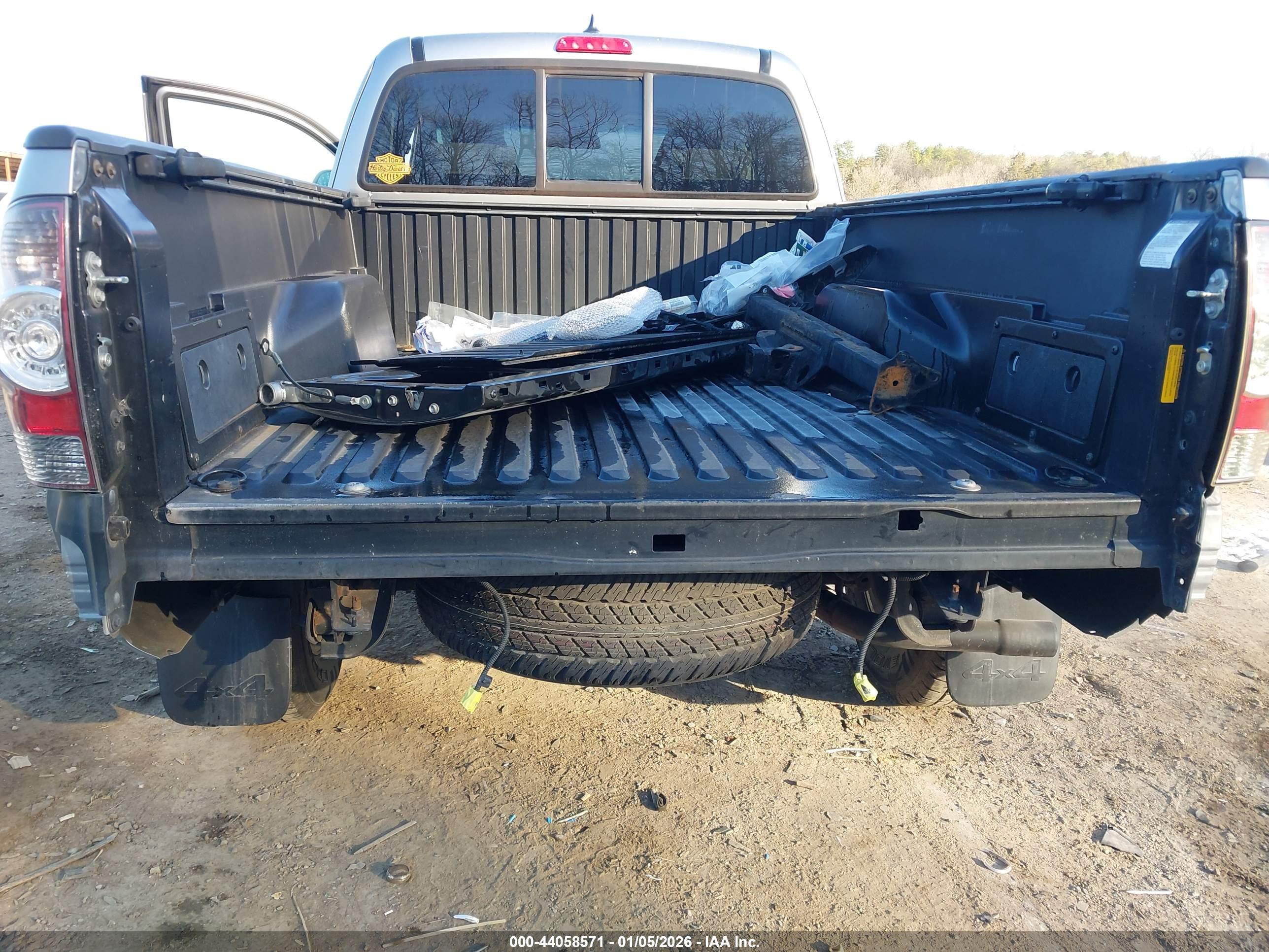 TOYOTA TACOMA image 6