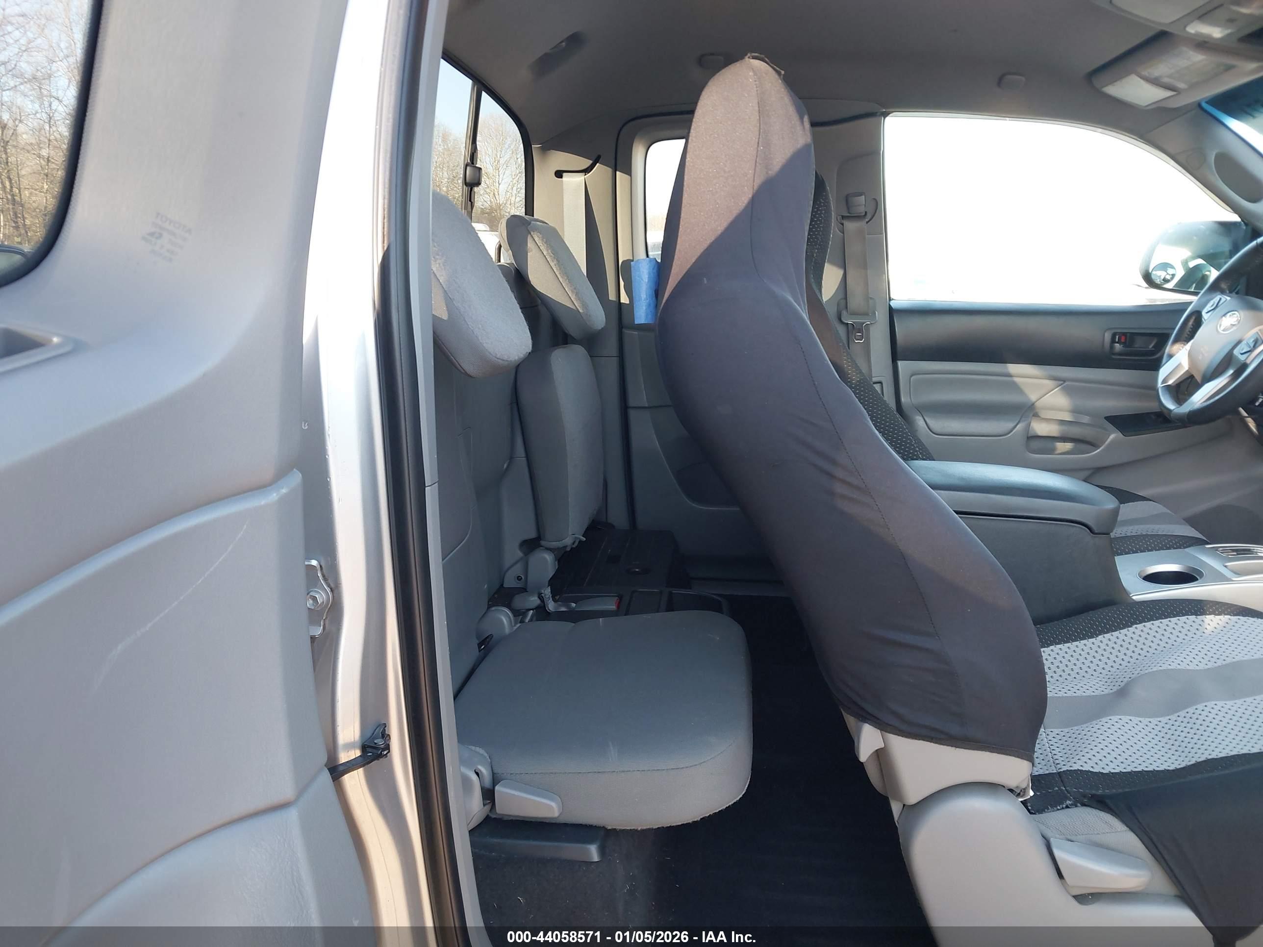 TOYOTA TACOMA image 8