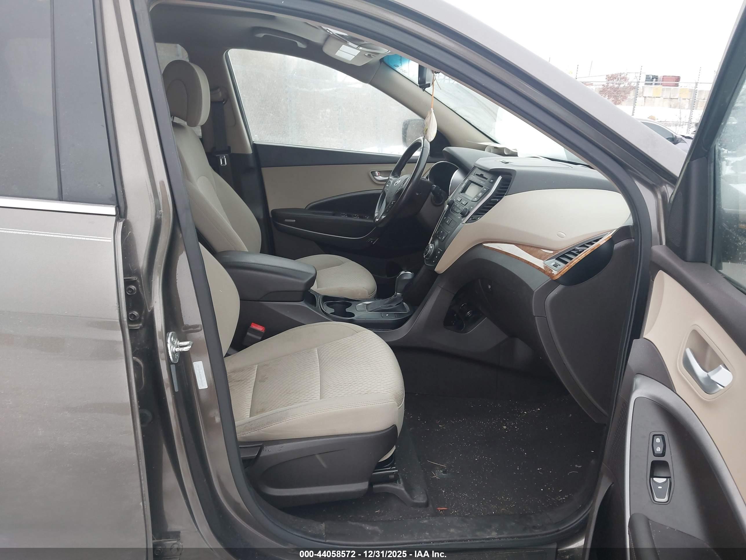 HYUNDAI SANTA image 5