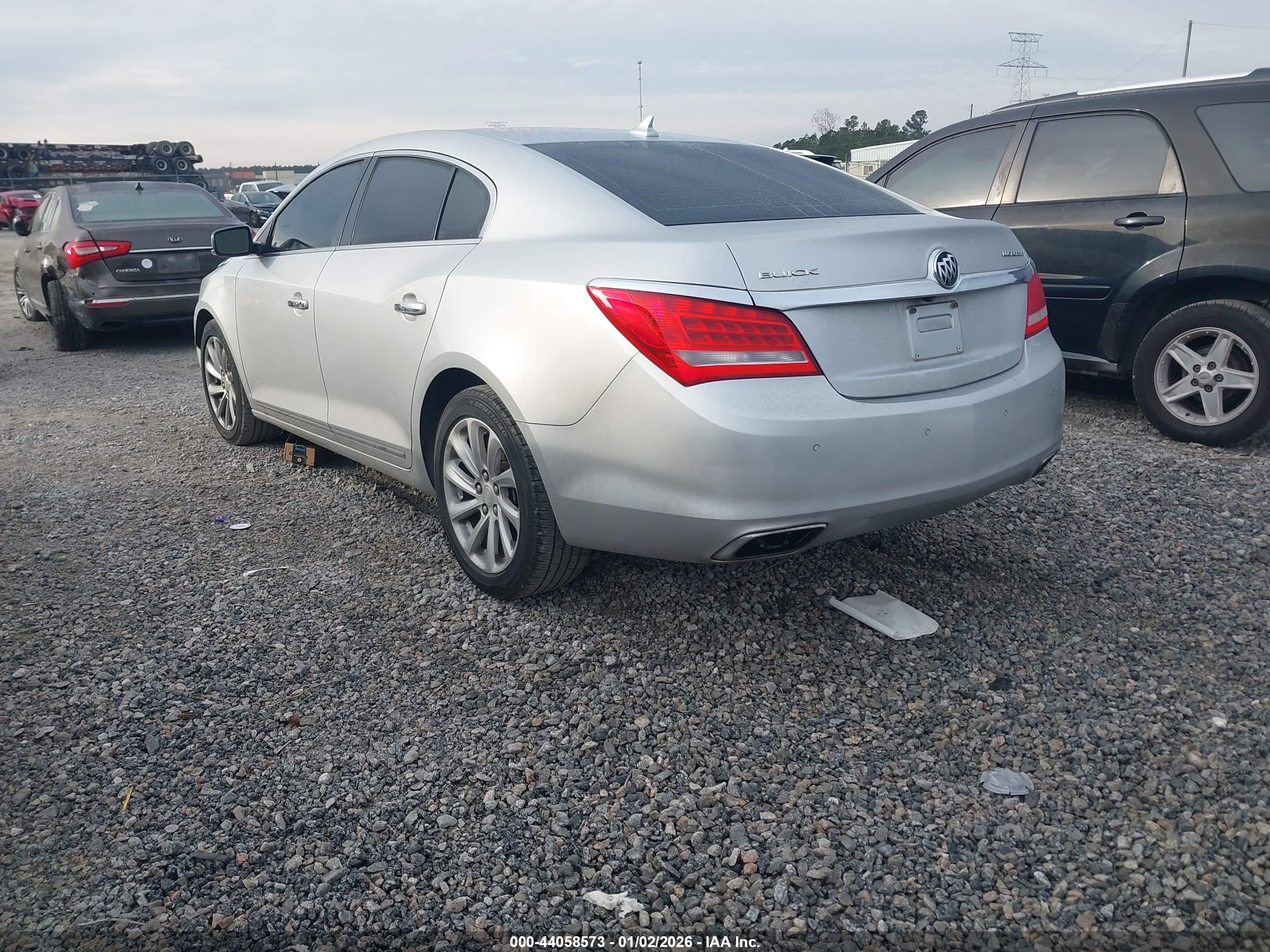 BUICK LACROSSE image 3