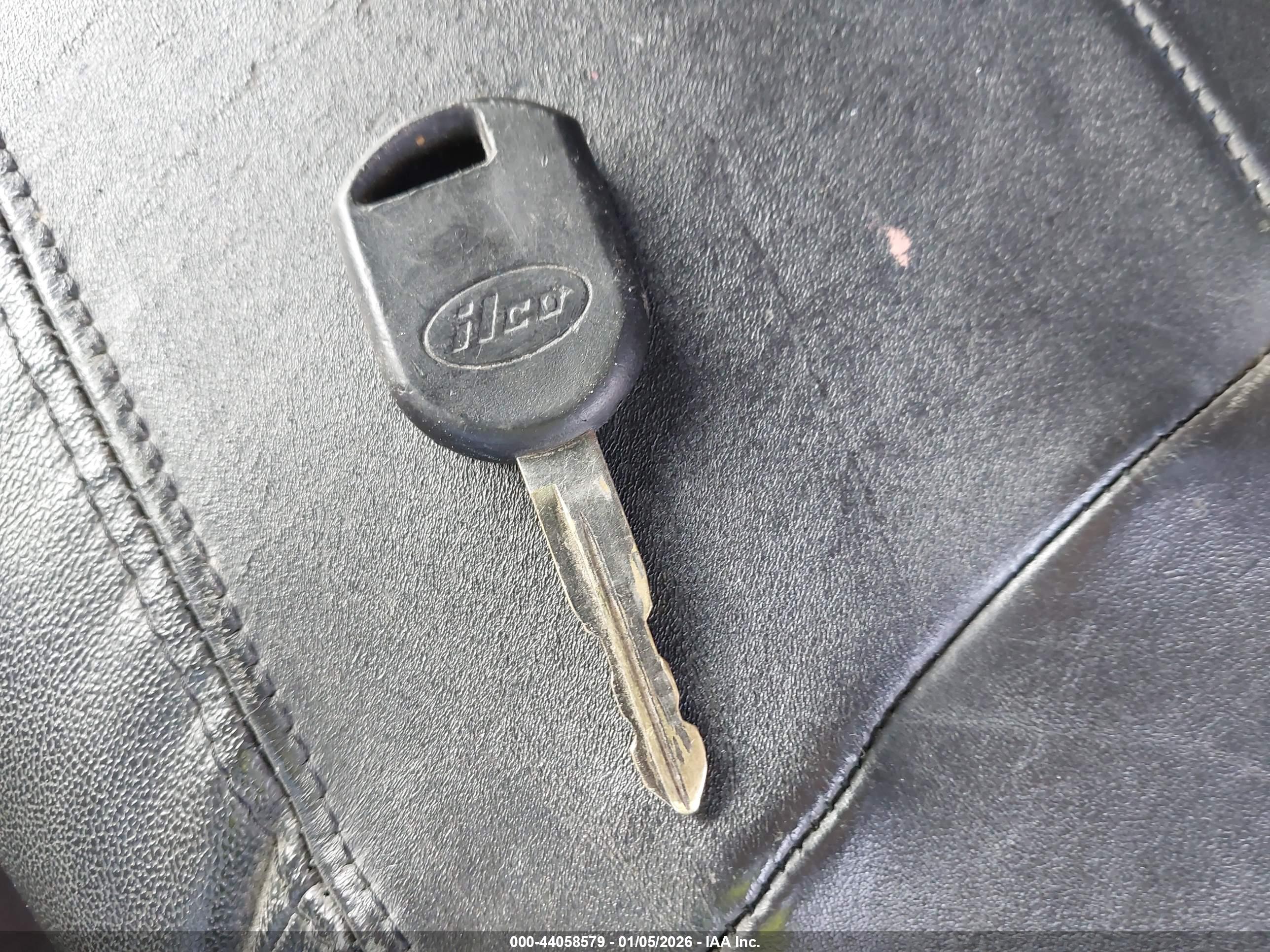FORD ESCAPE image 11