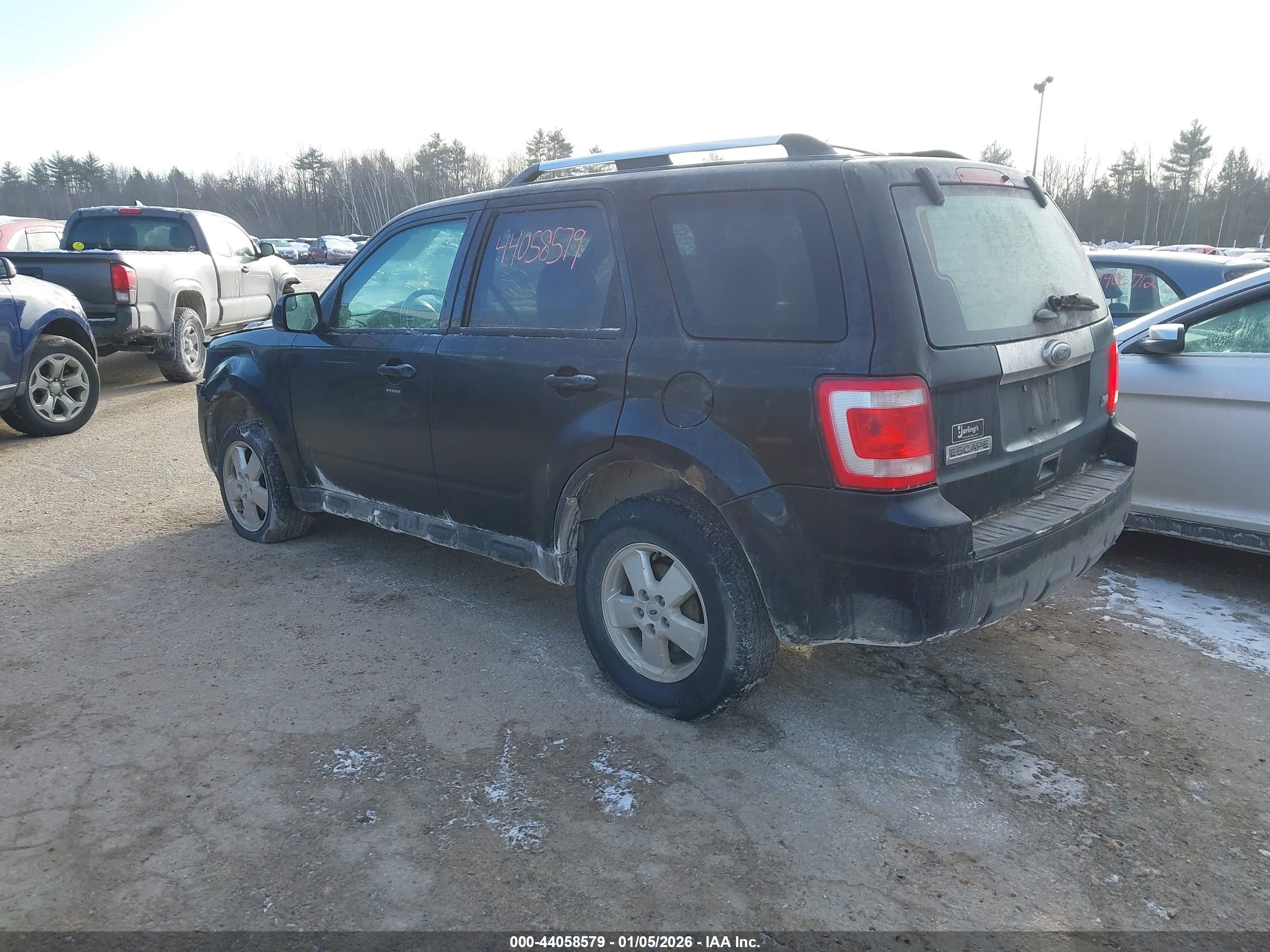 FORD ESCAPE image 3