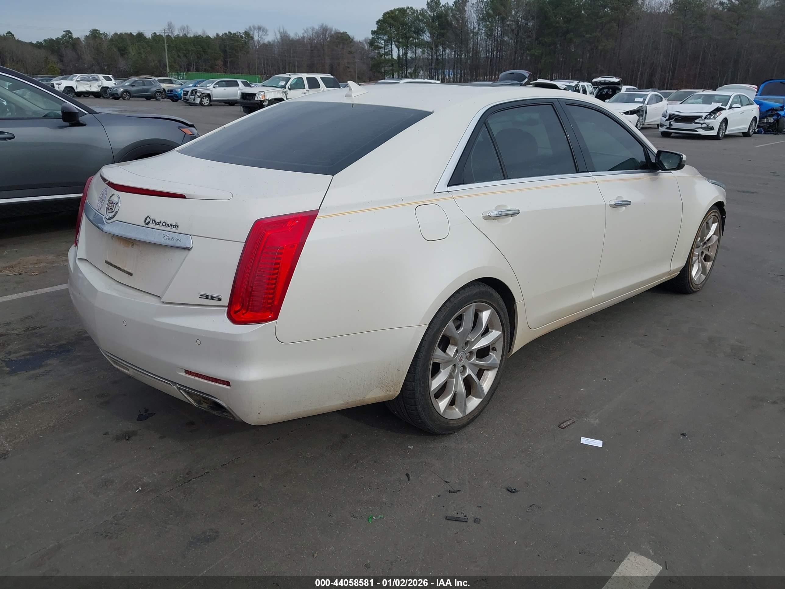 CADILLAC CTS image 4