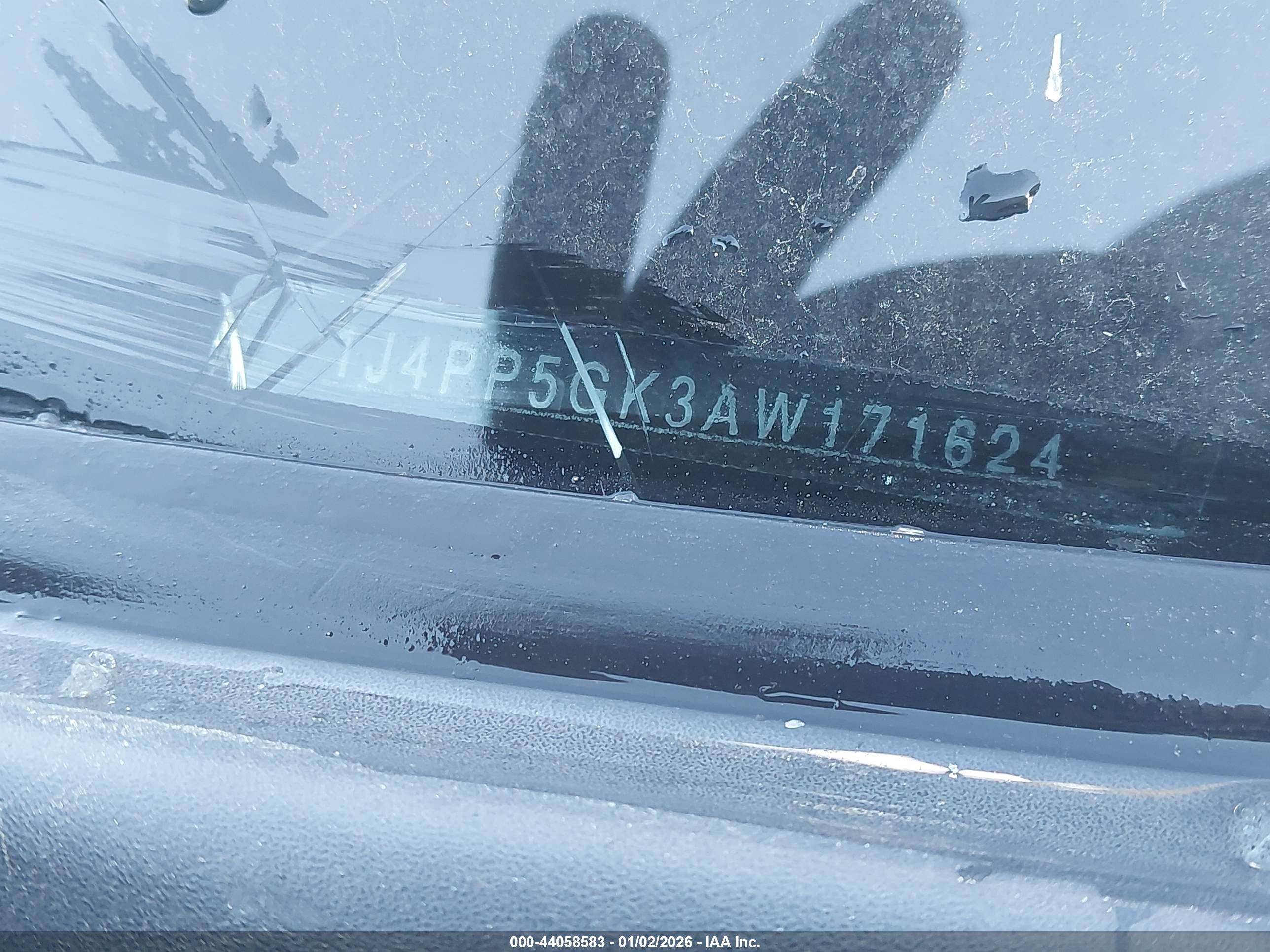 JEEP LIBERTY image 9
