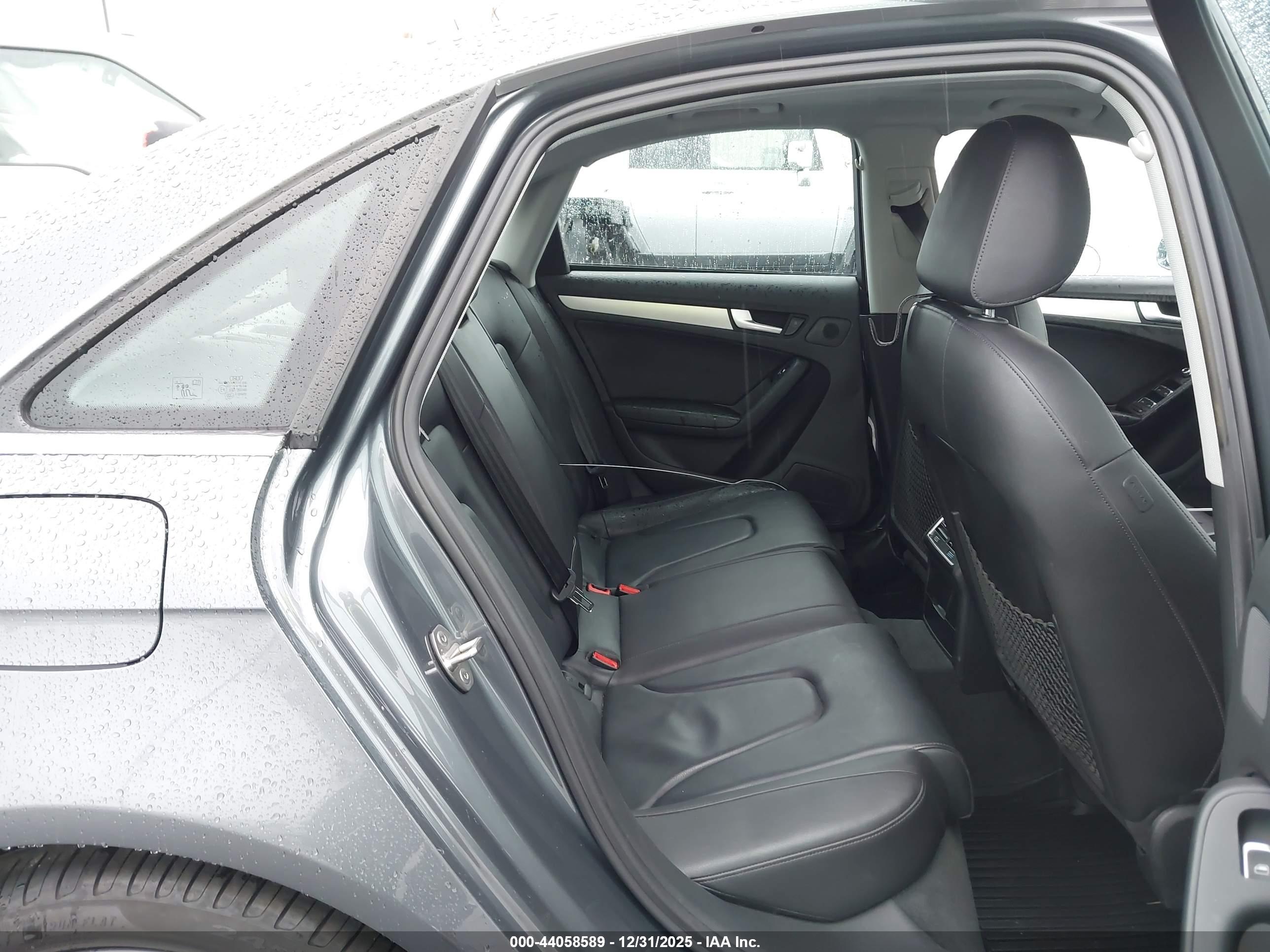 AUDI A4 image 8