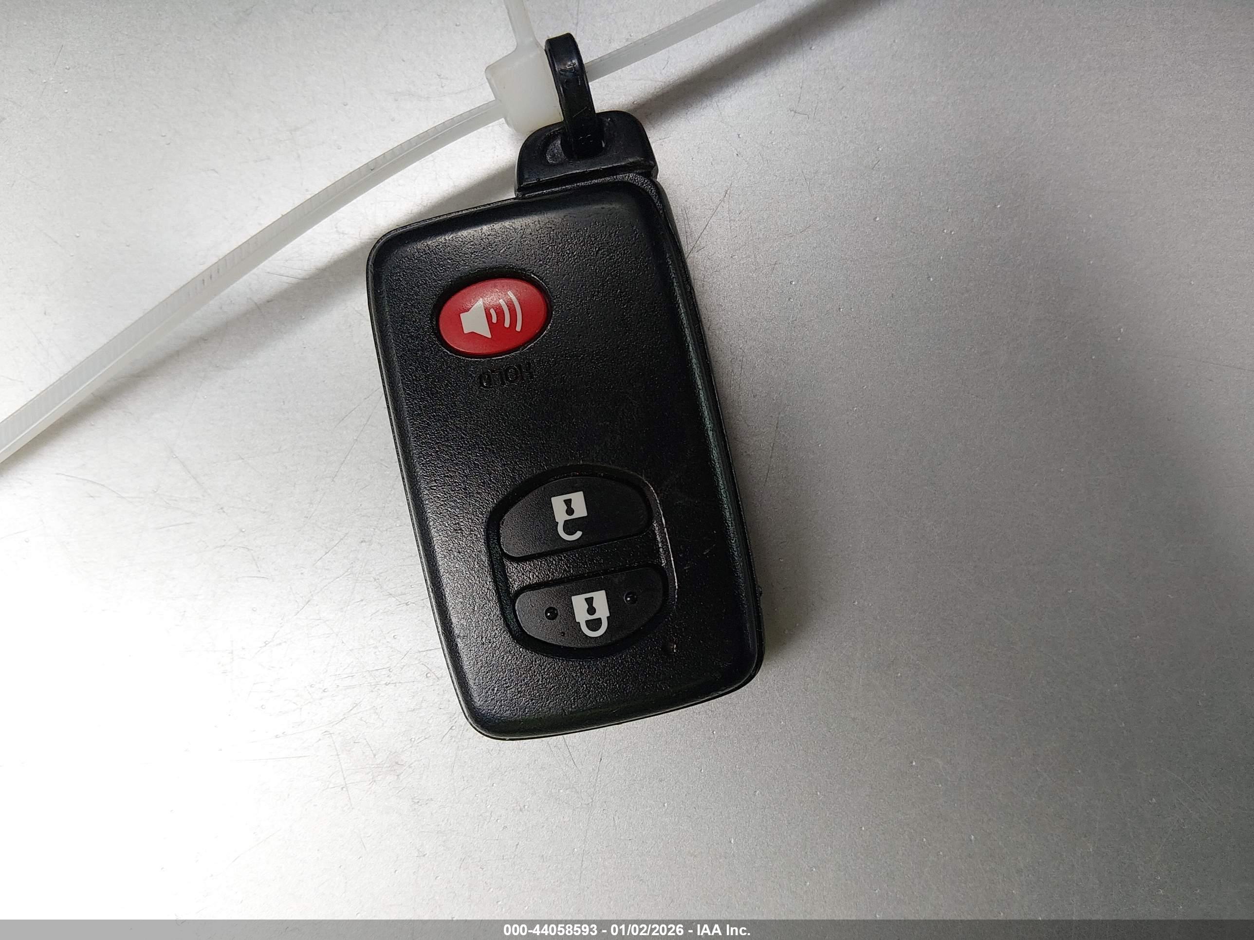 TOYOTA PRIUS image 11