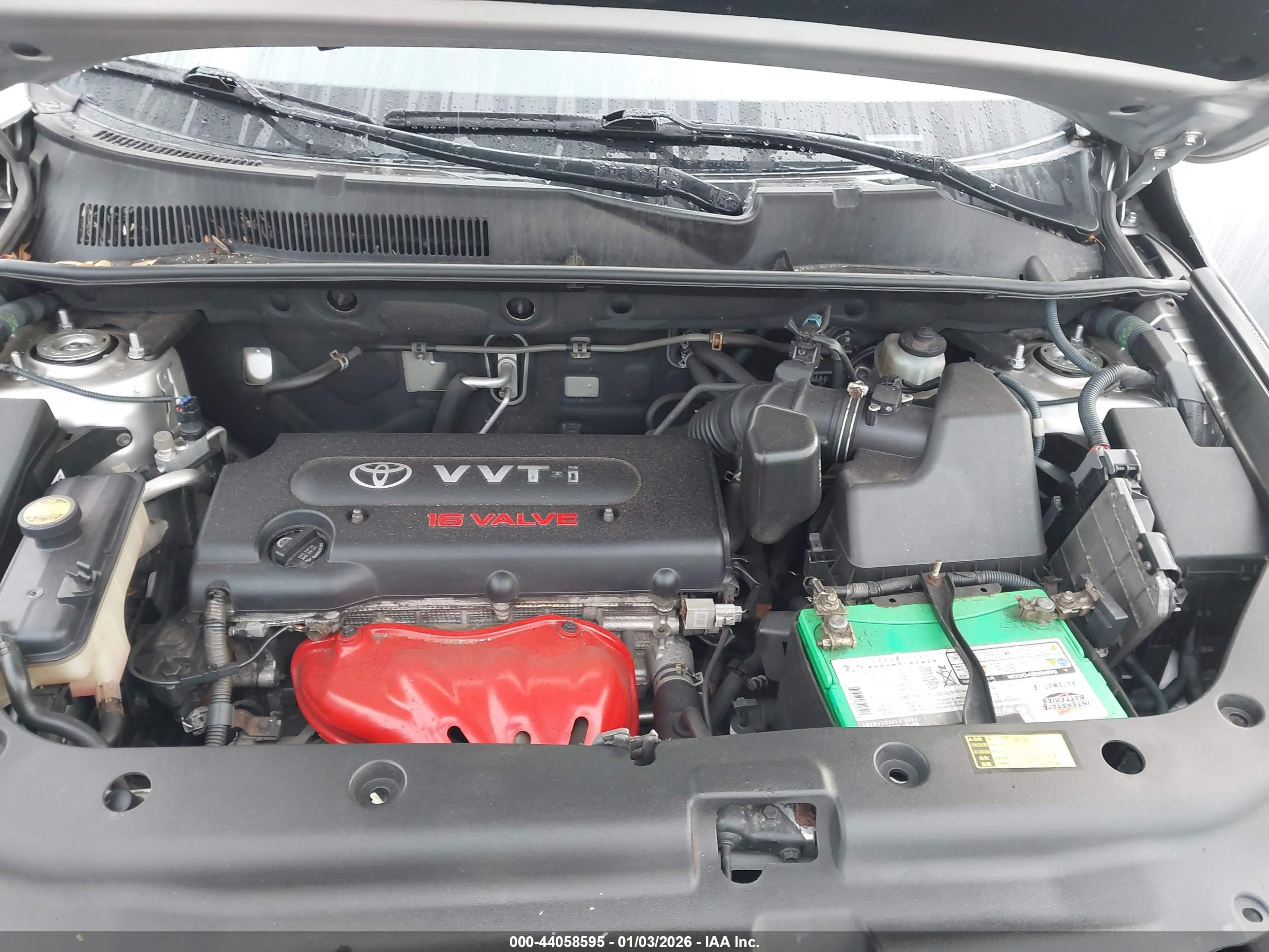TOYOTA RAV4 image 10
