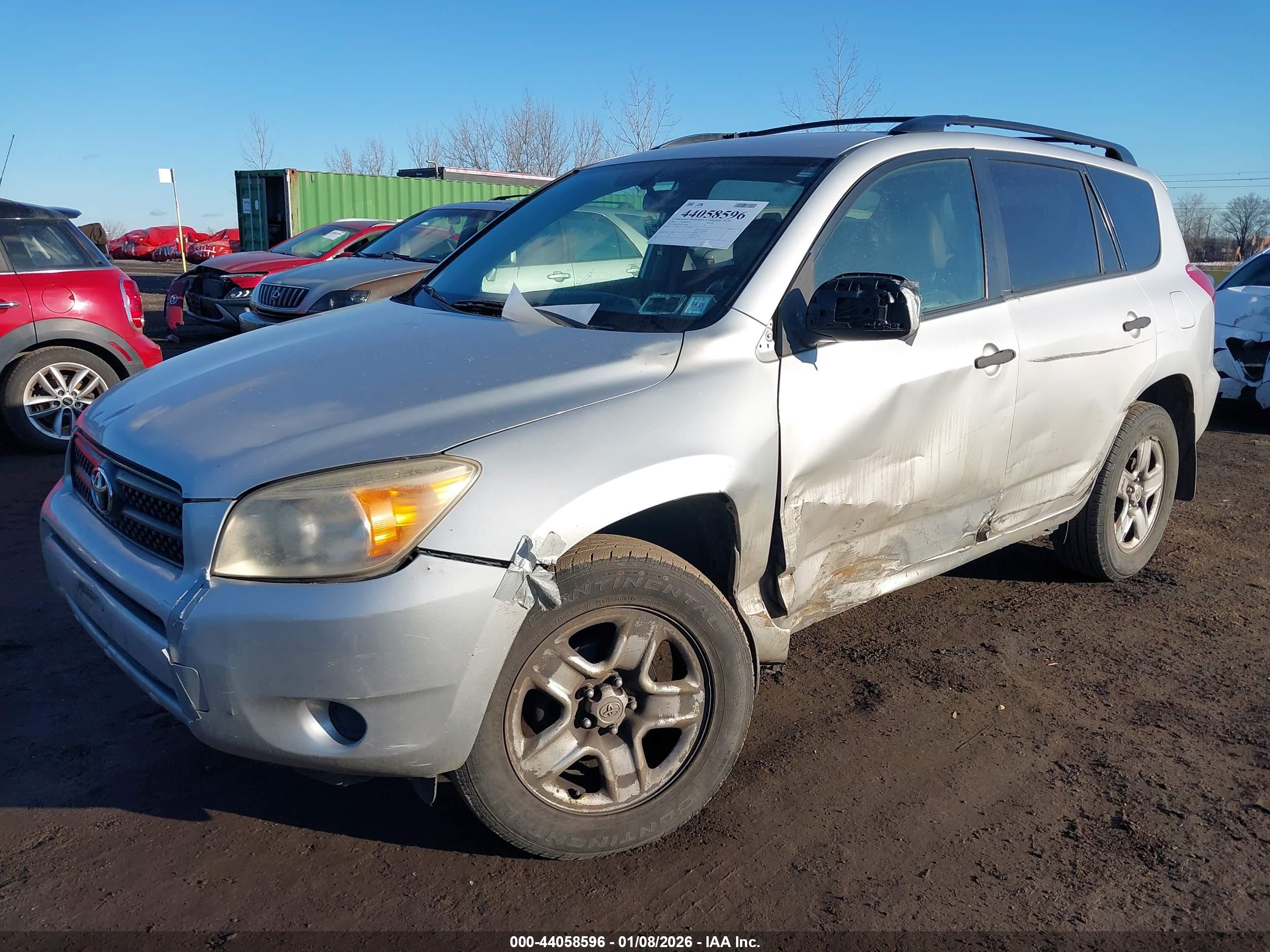 TOYOTA RAV4 image 6