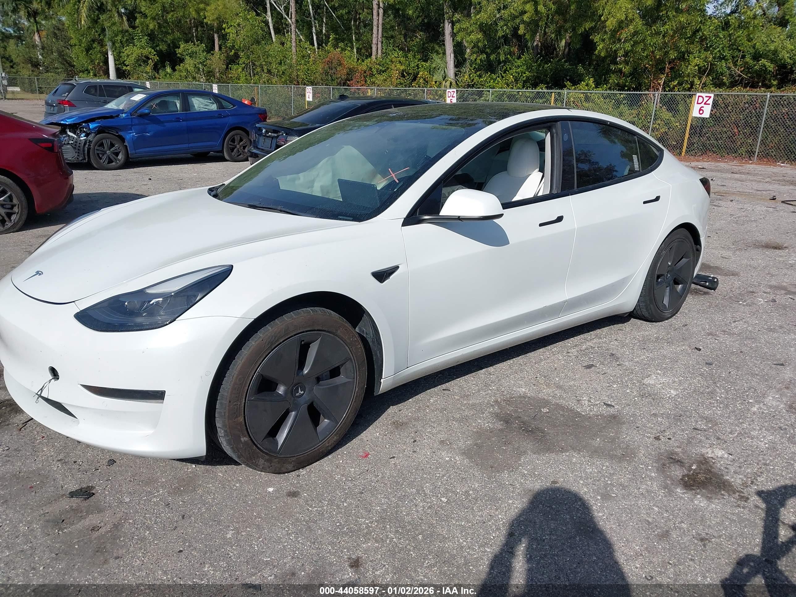 TESLA MODEL image 2