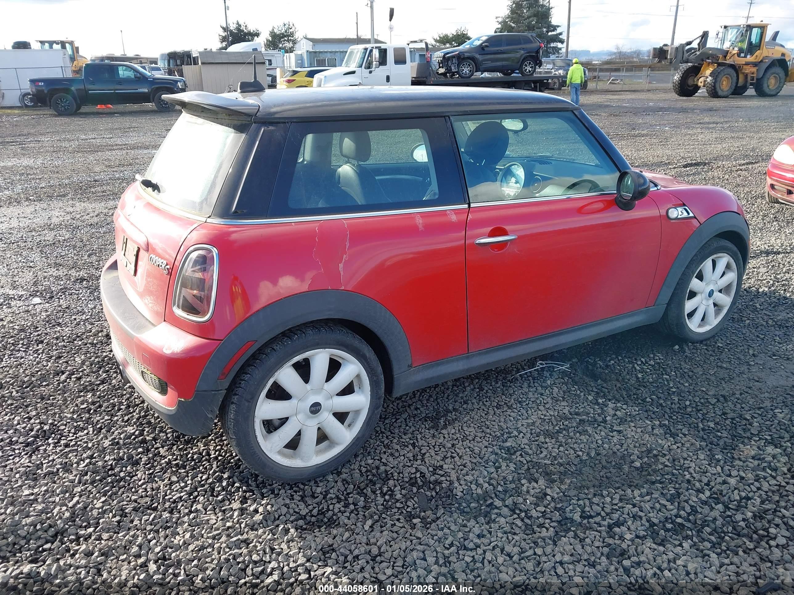 MINI COOPER image 4