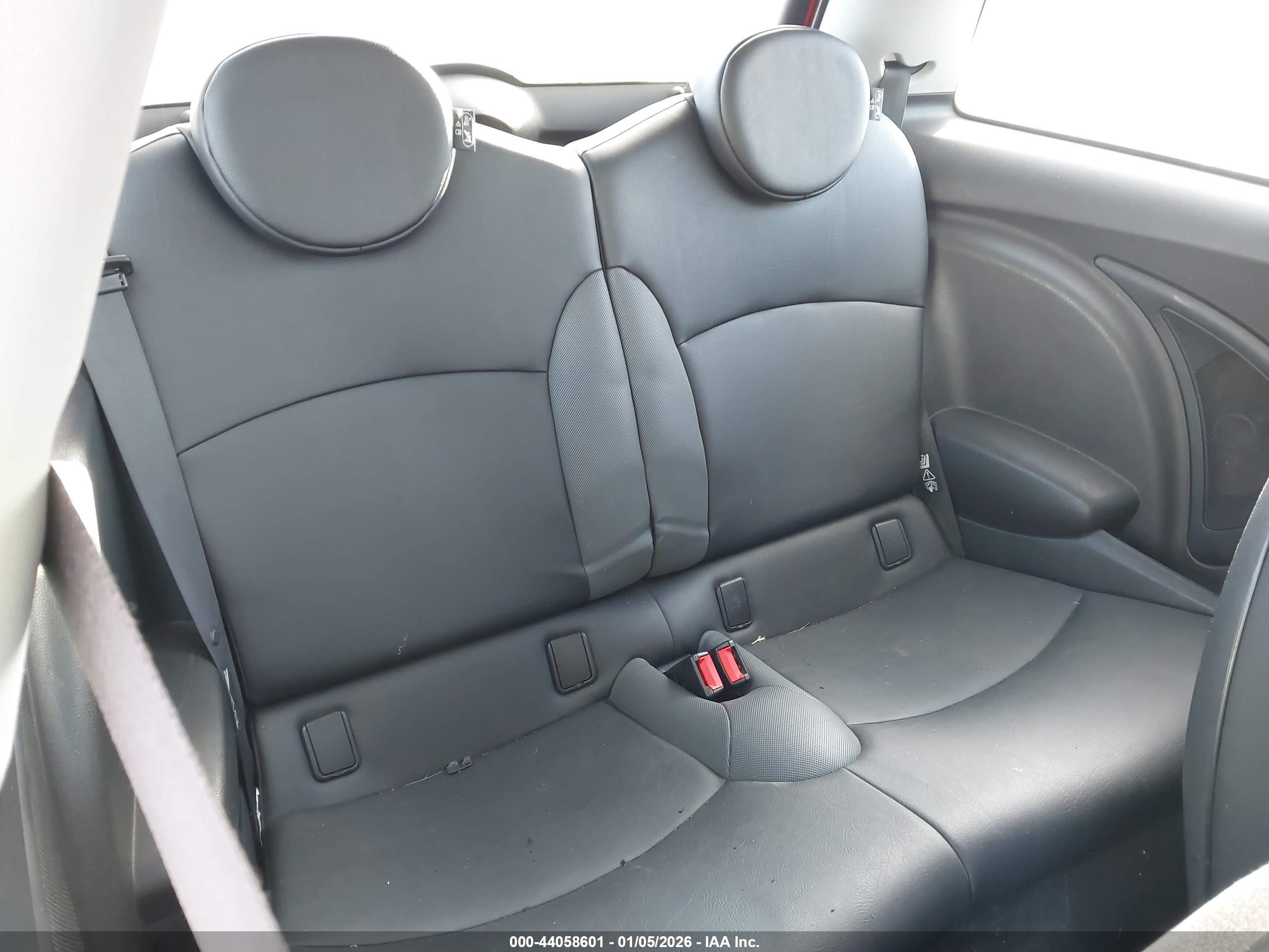 MINI COOPER image 8