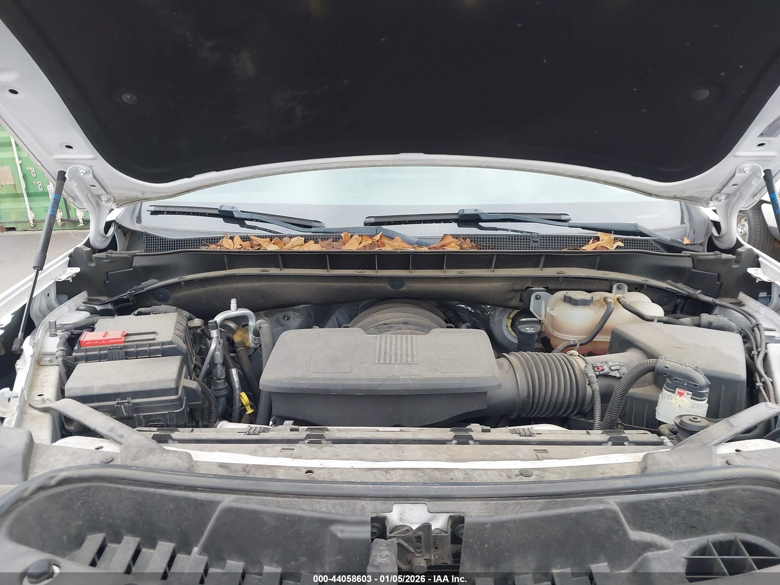 CHEVROLET SUBURBAN image 10