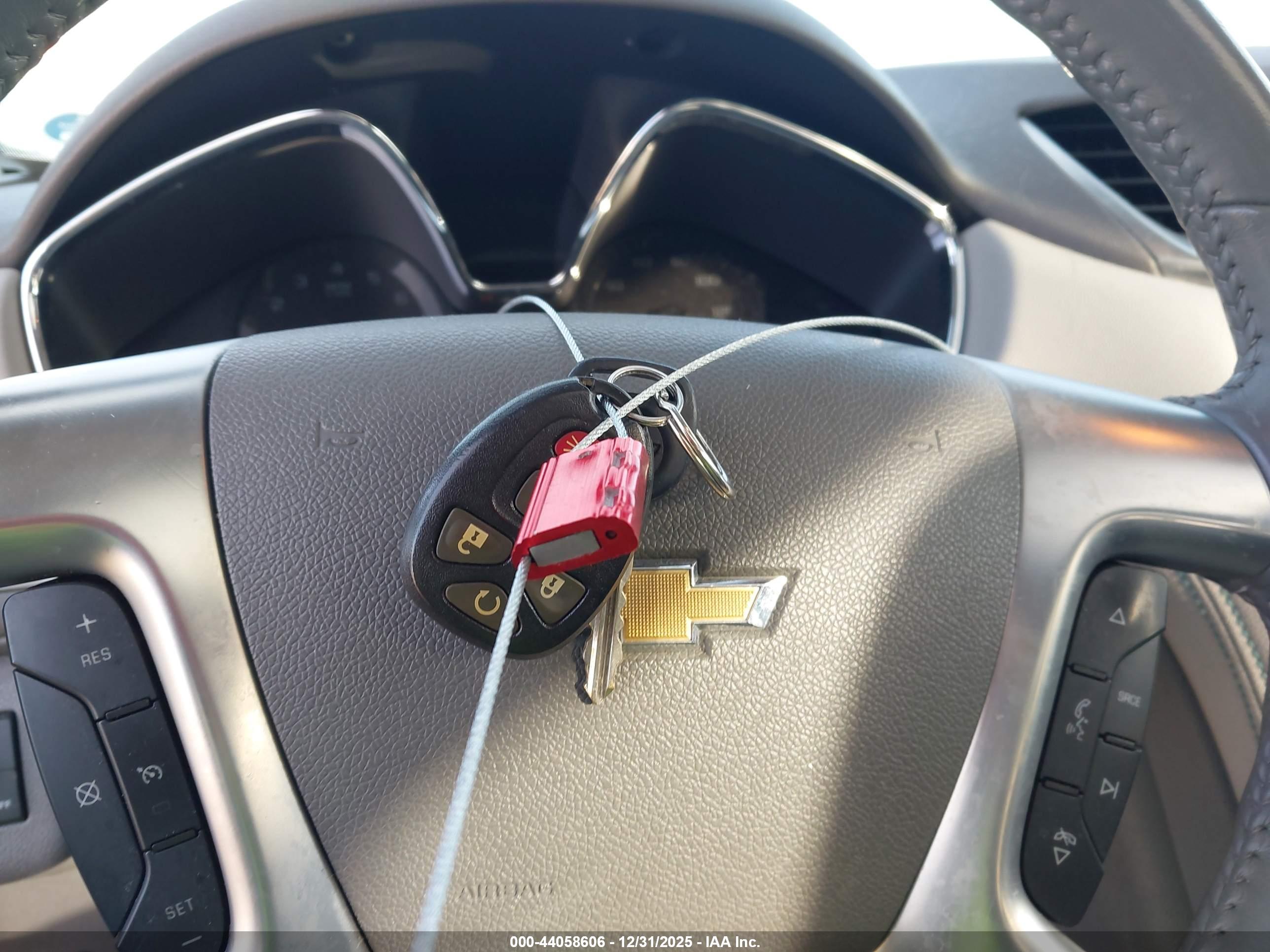 CHEVROLET TRAVERSE image 11