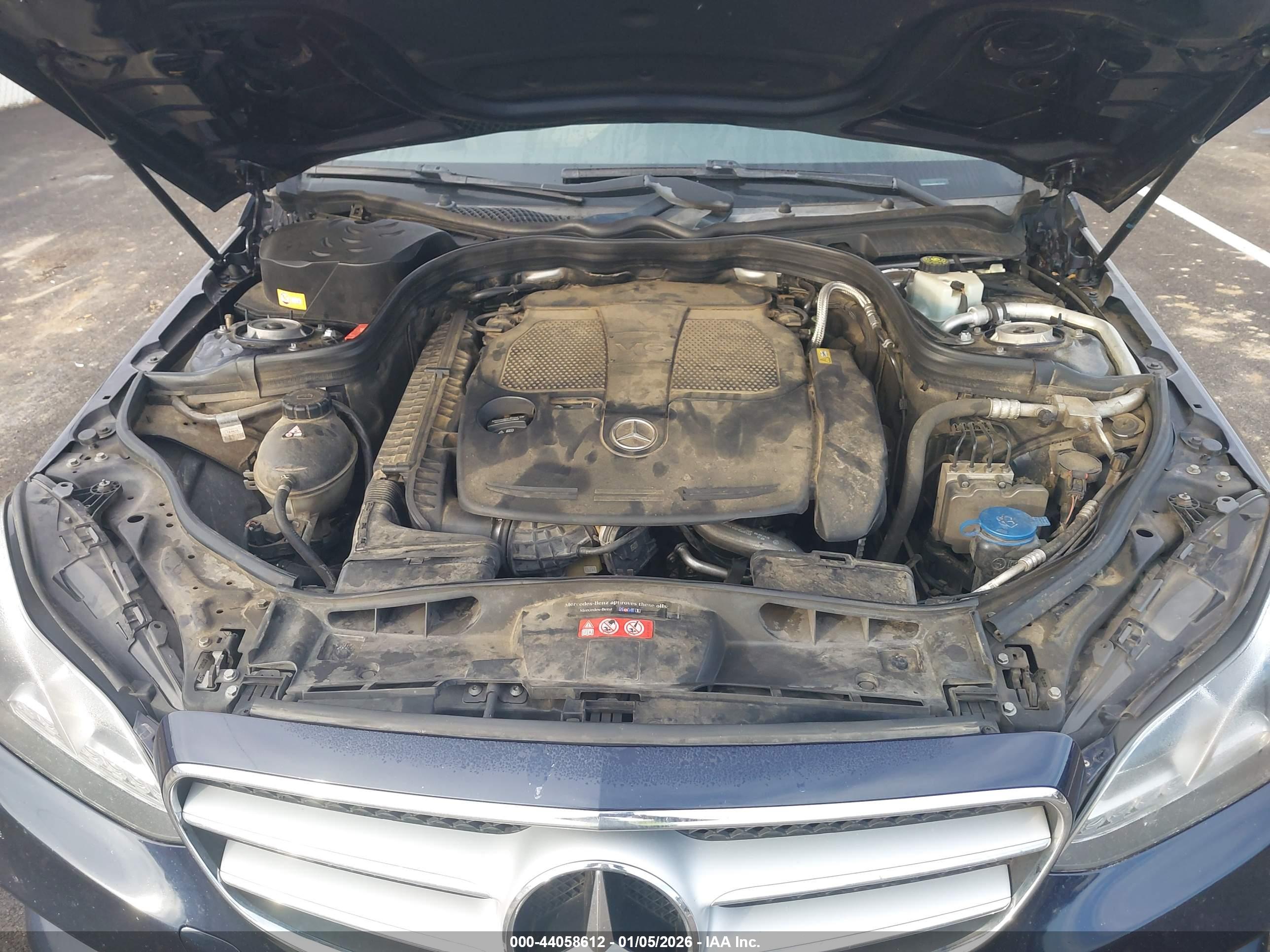 MERCEDES-BENZ E image 10