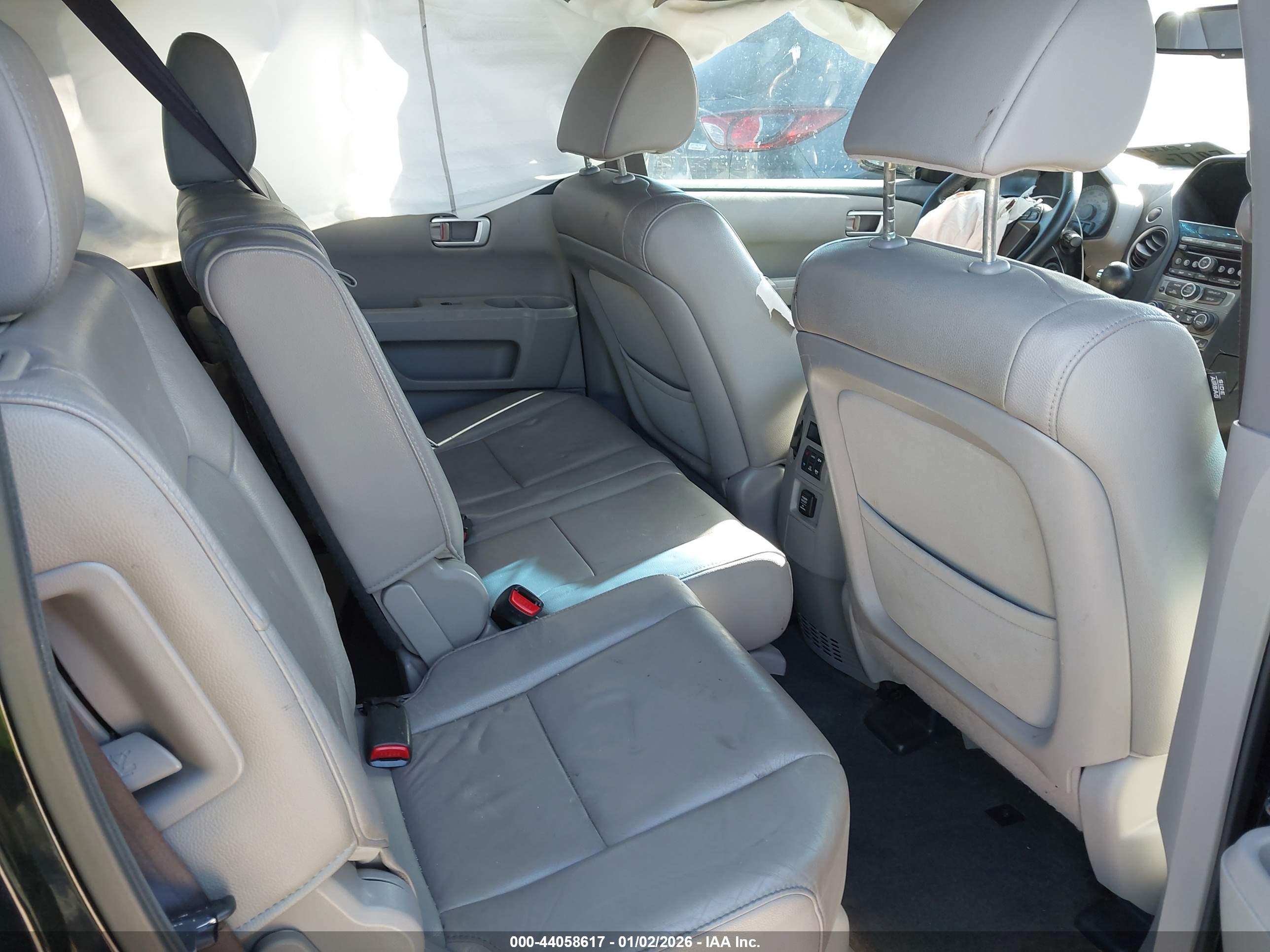 HONDA PILOT image 8