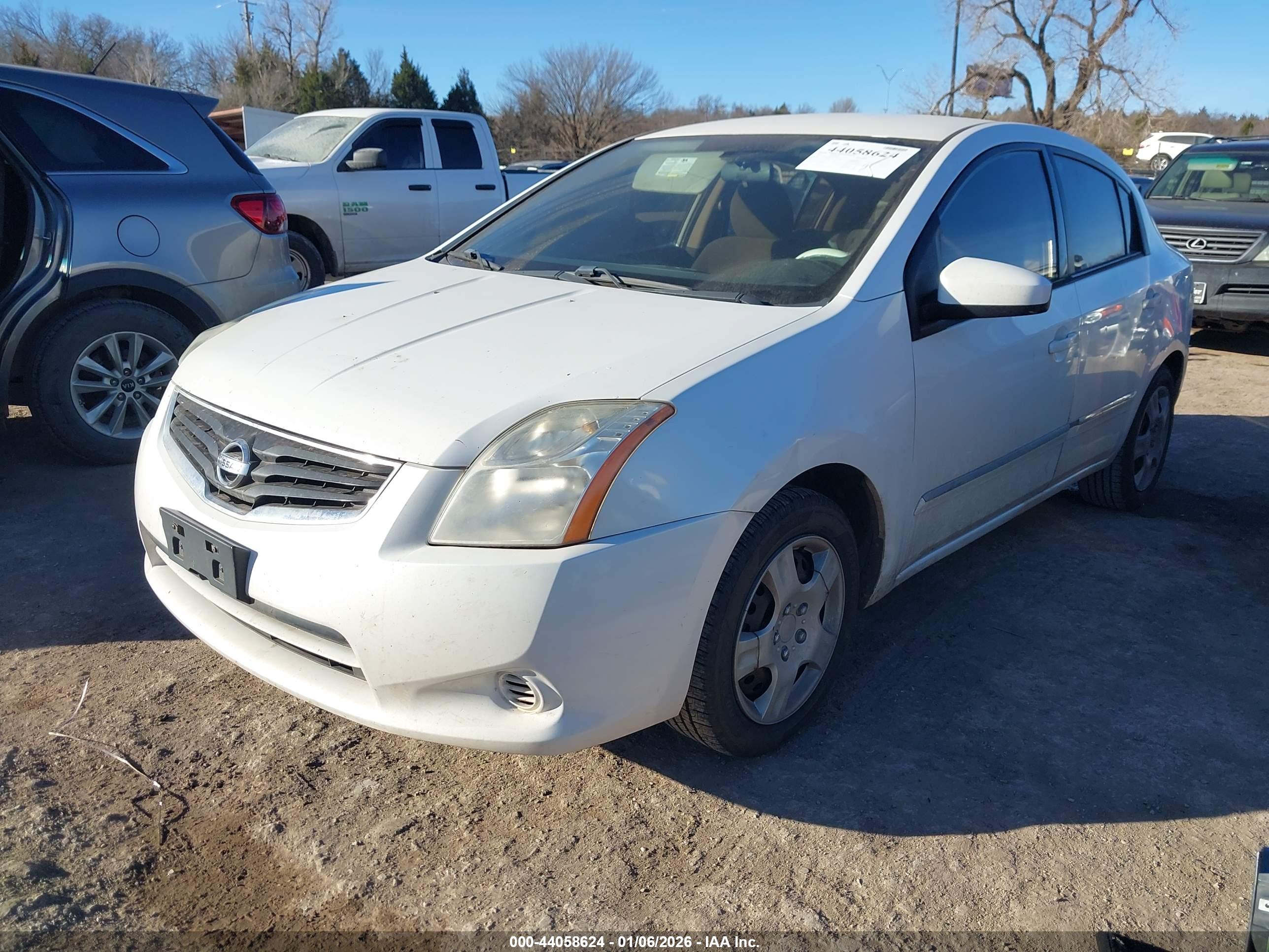 NISSAN SENTRA image 2