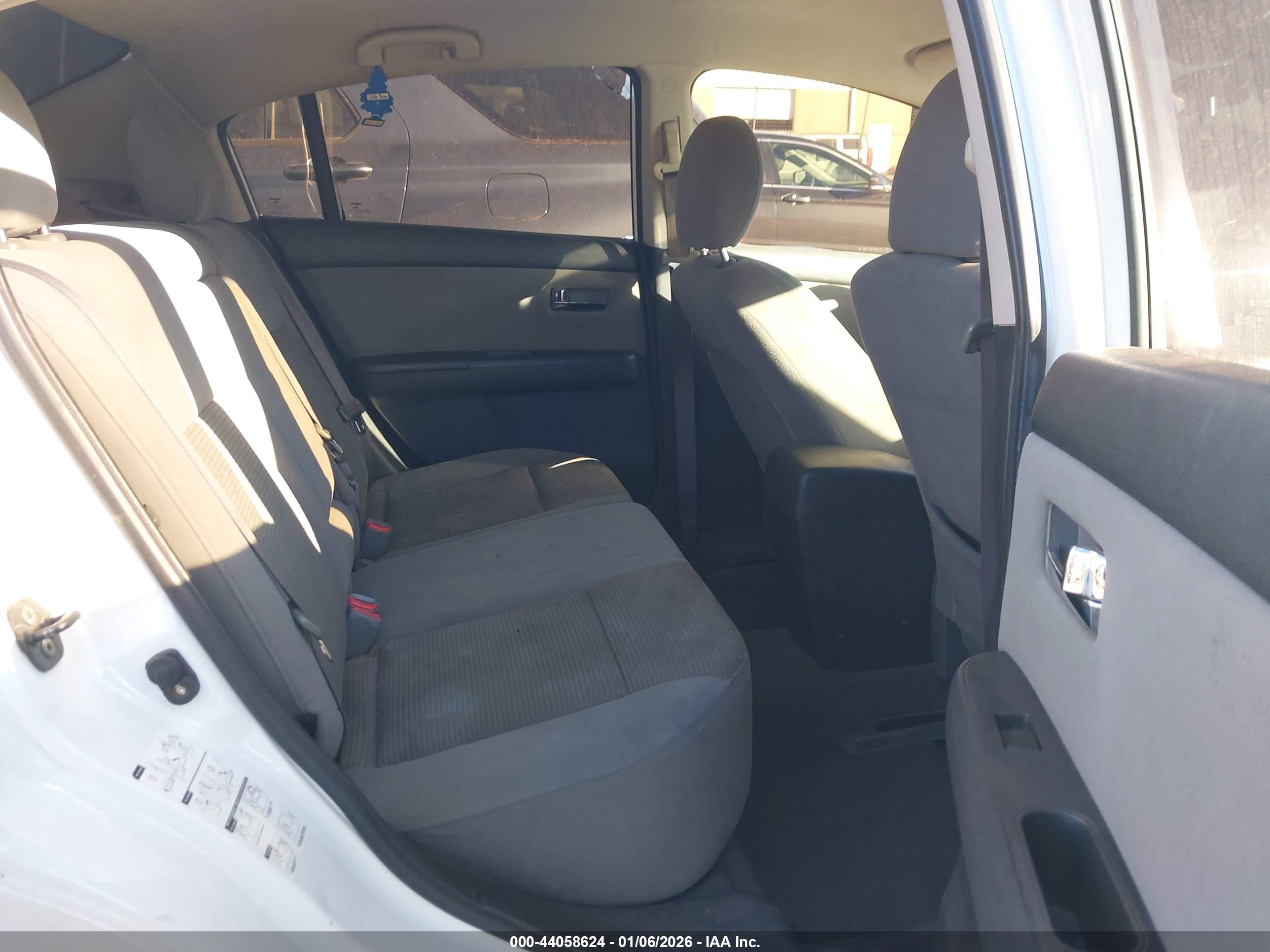 NISSAN SENTRA image 8