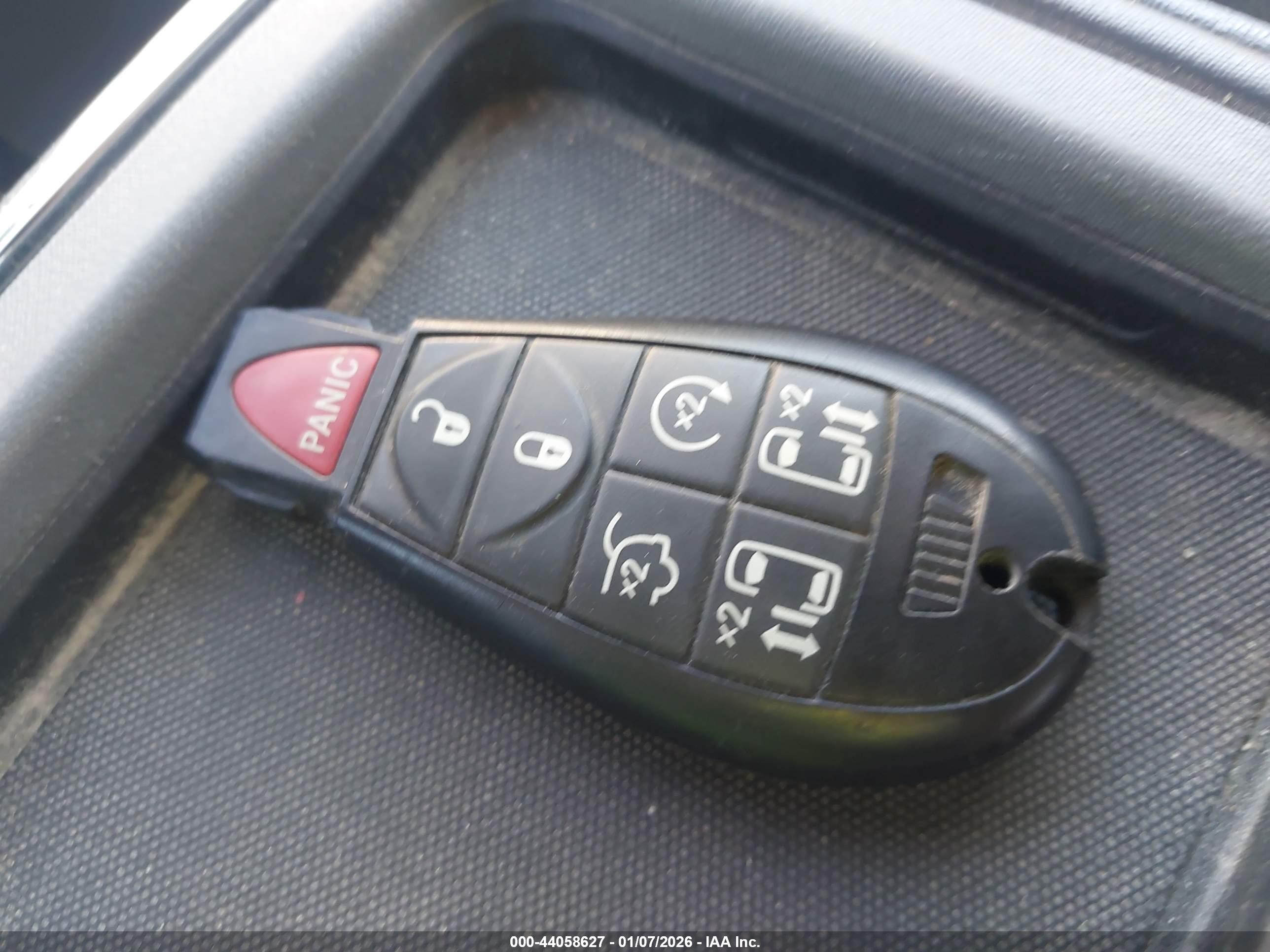 CHRYSLER TOWN image 11