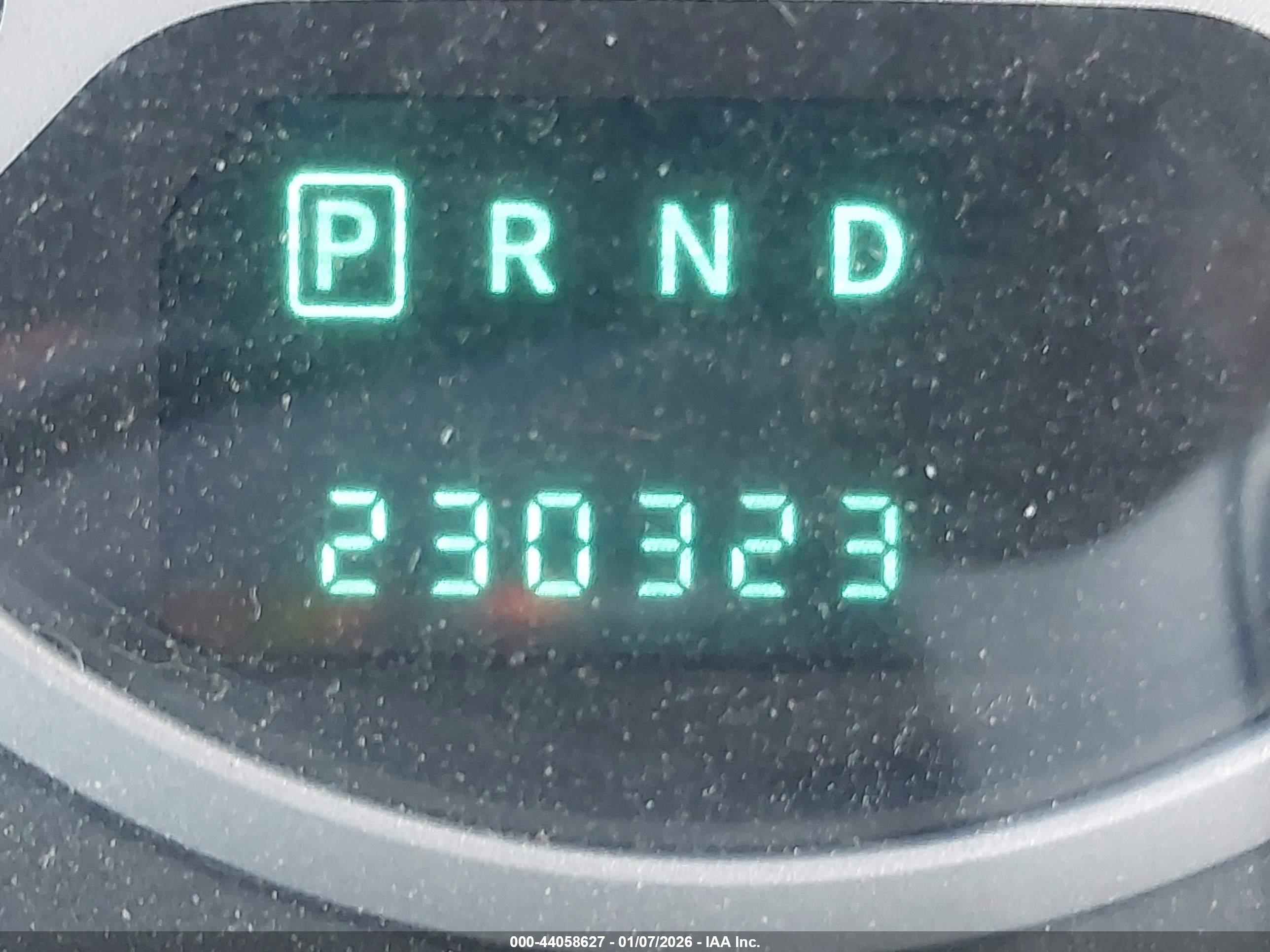CHRYSLER TOWN image 7