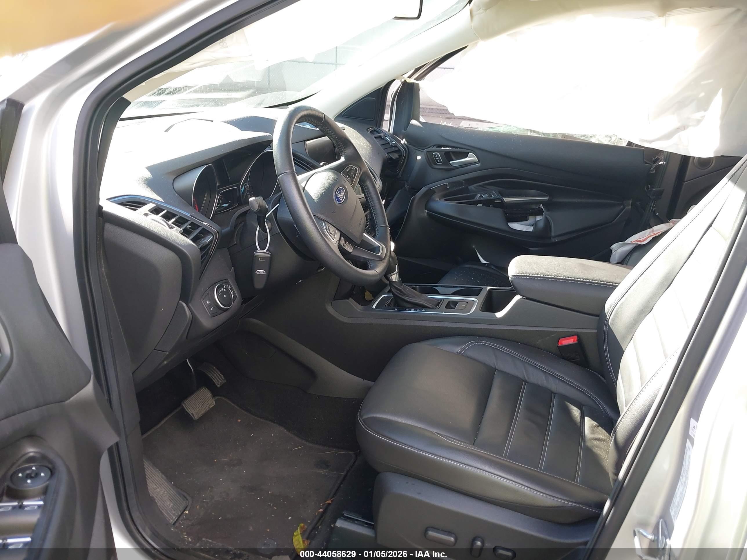 FORD ESCAPE image 5