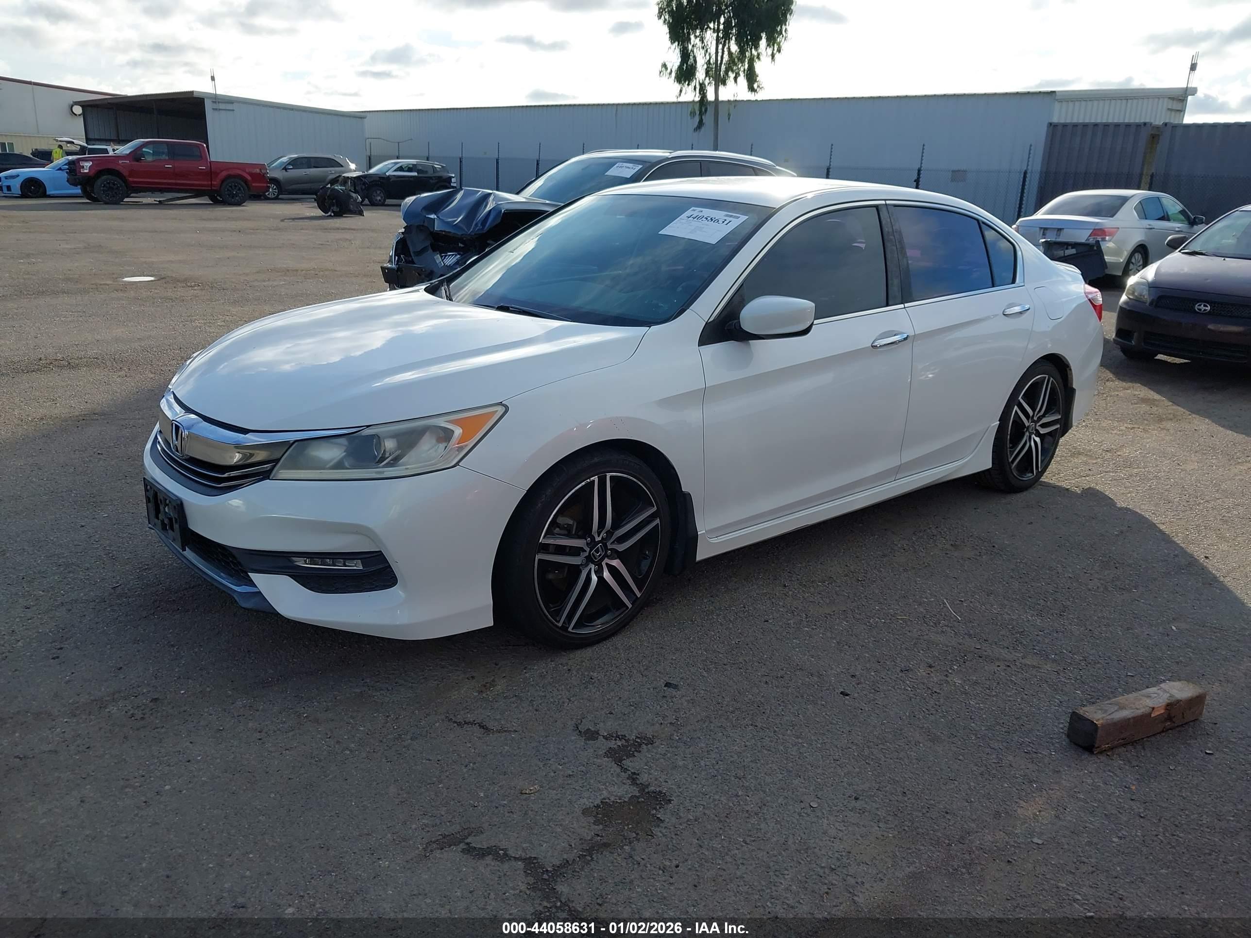 HONDA ACCORD image 2