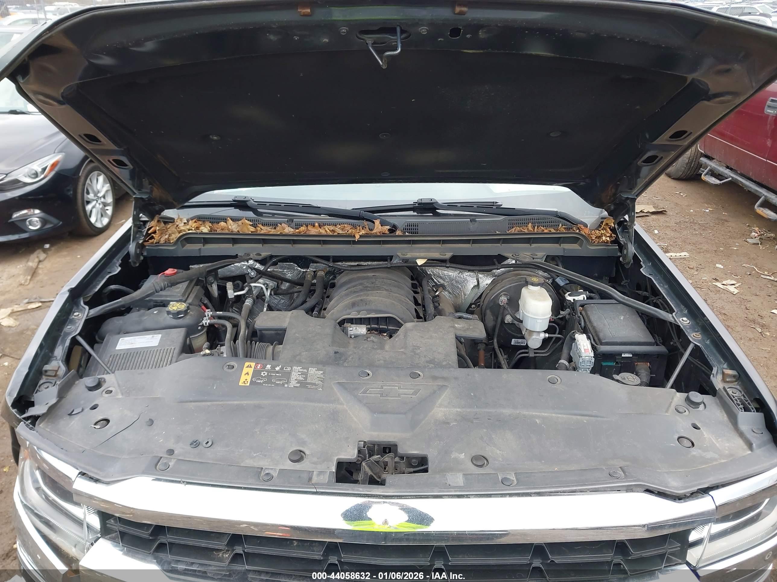 CHEVROLET SILVERADO image 10