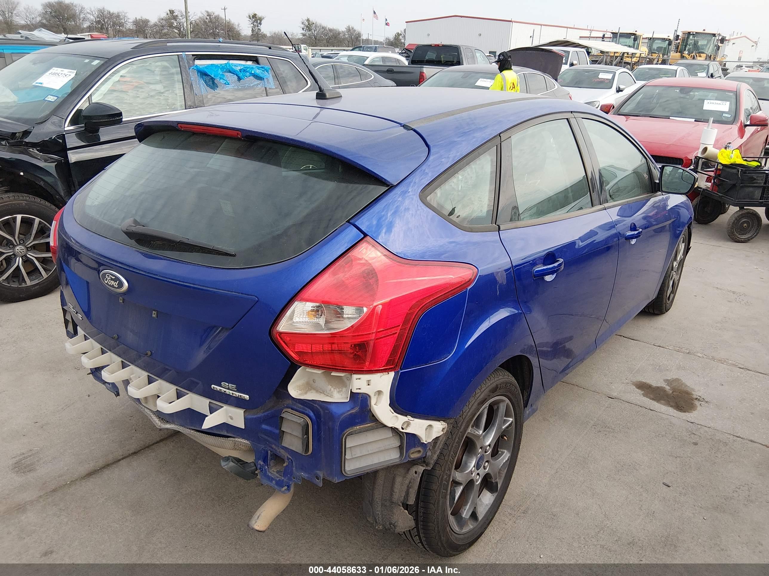 FORD FOCUS image 4