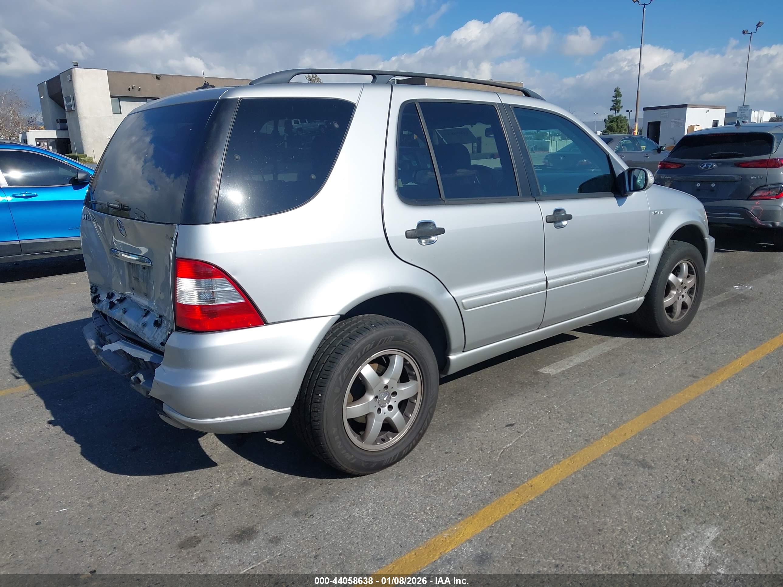 MERCEDES-BENZ ML image 4
