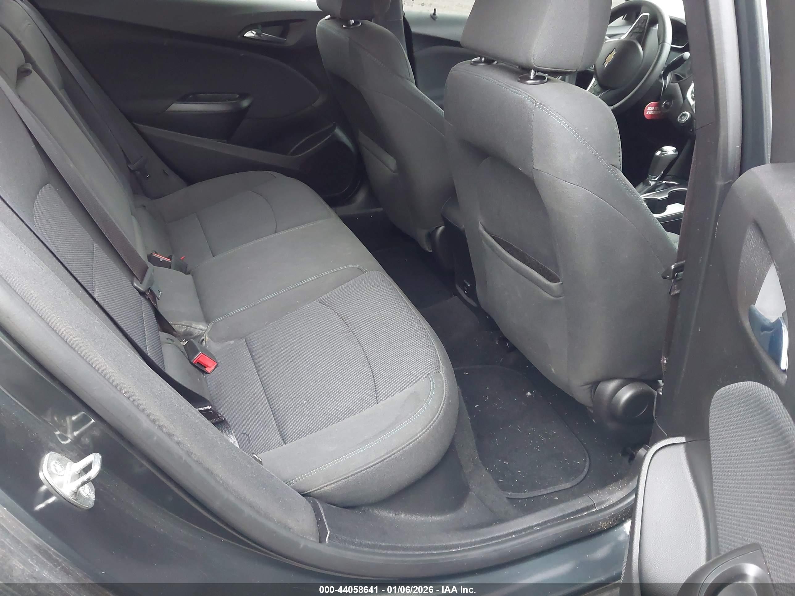 CHEVROLET CRUZE image 8