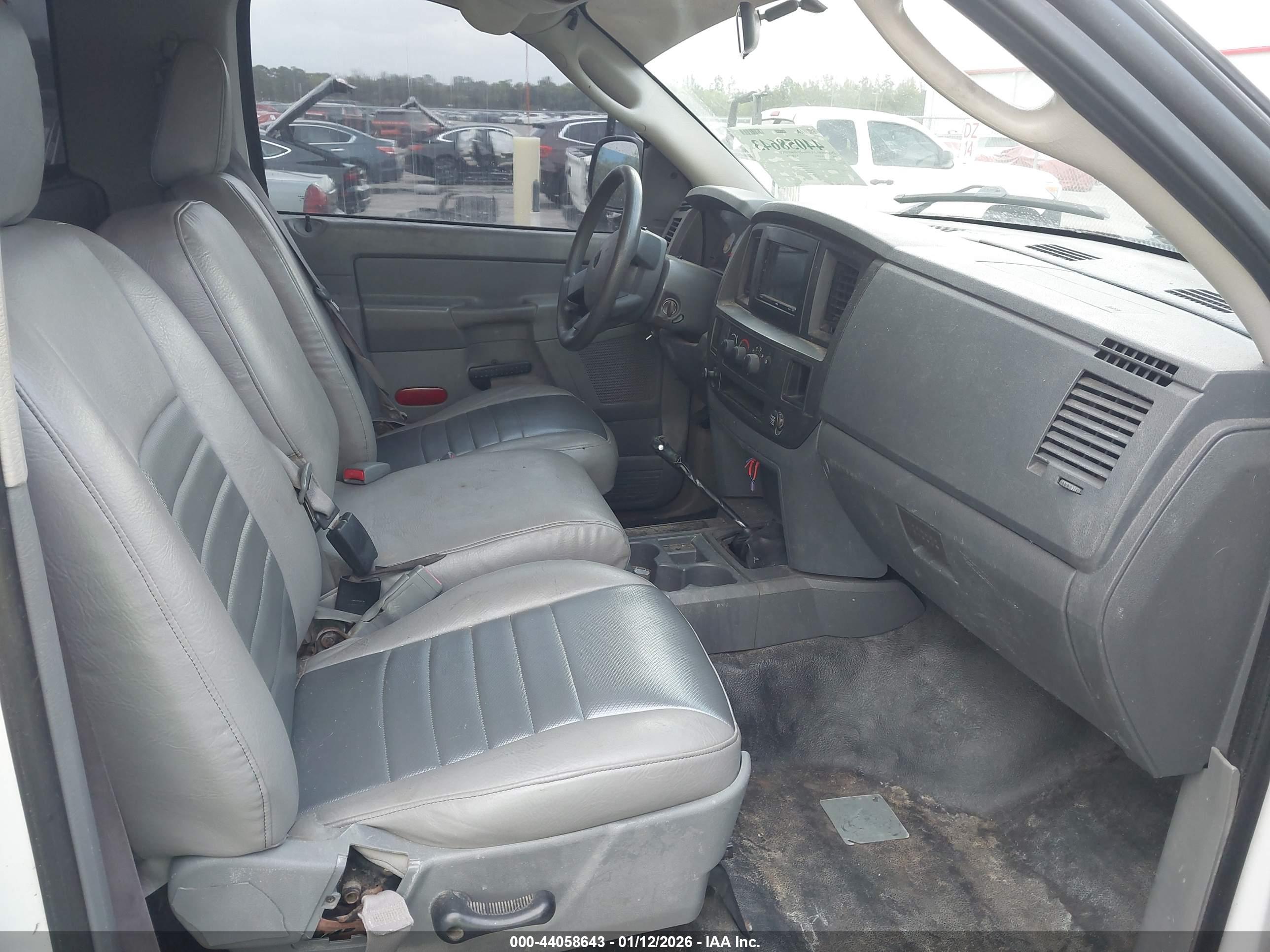 DODGE RAM image 5