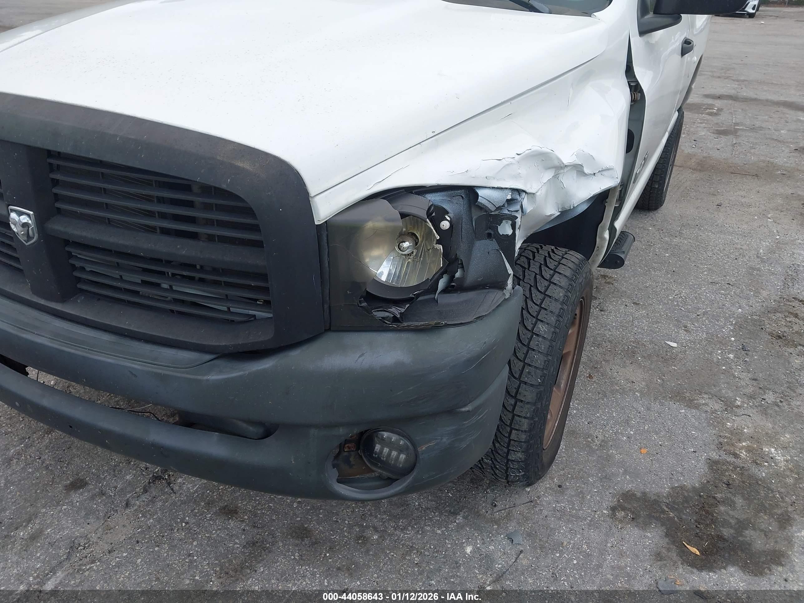 DODGE RAM image 6
