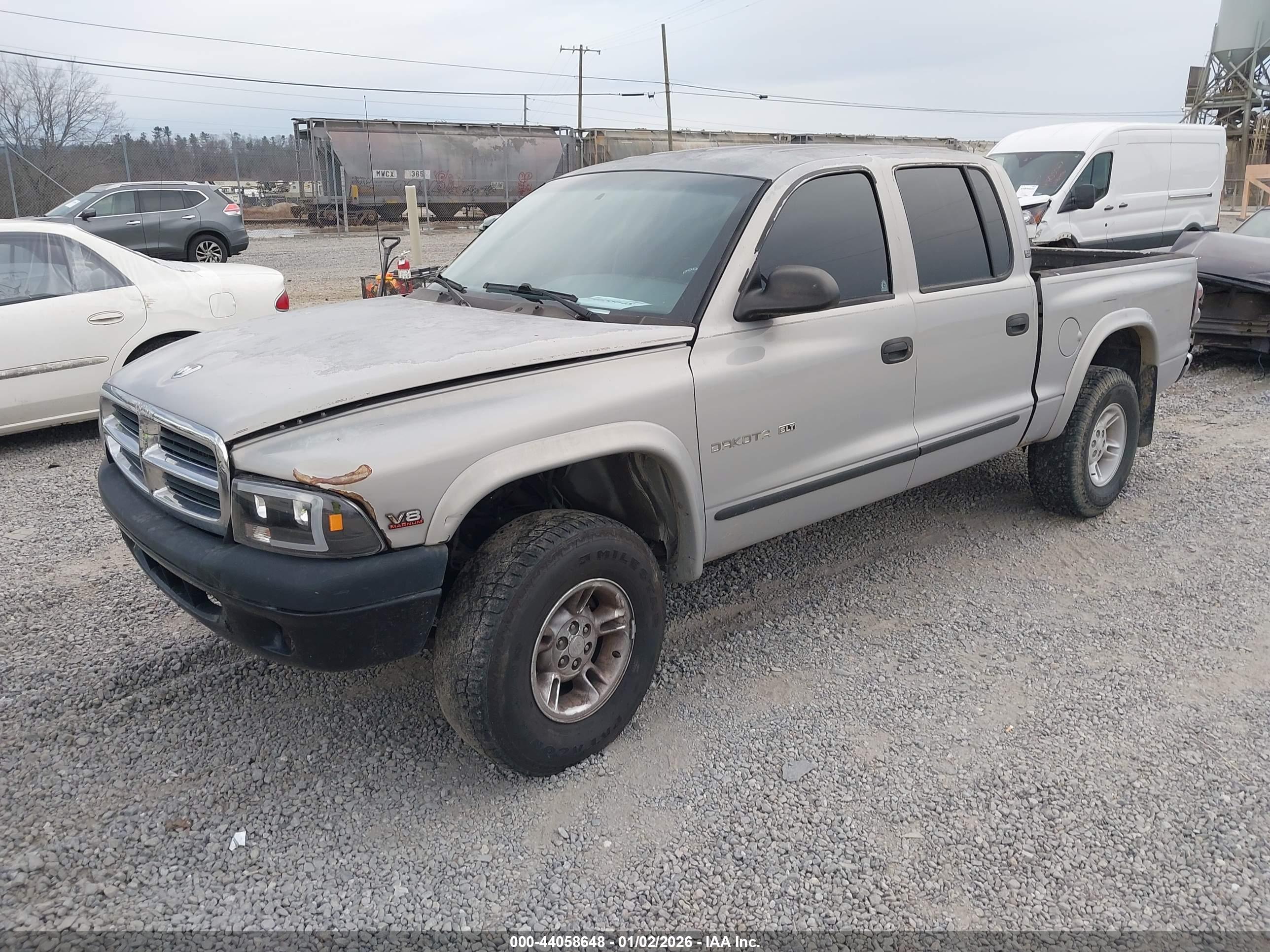 DODGE DAKOTA image 2