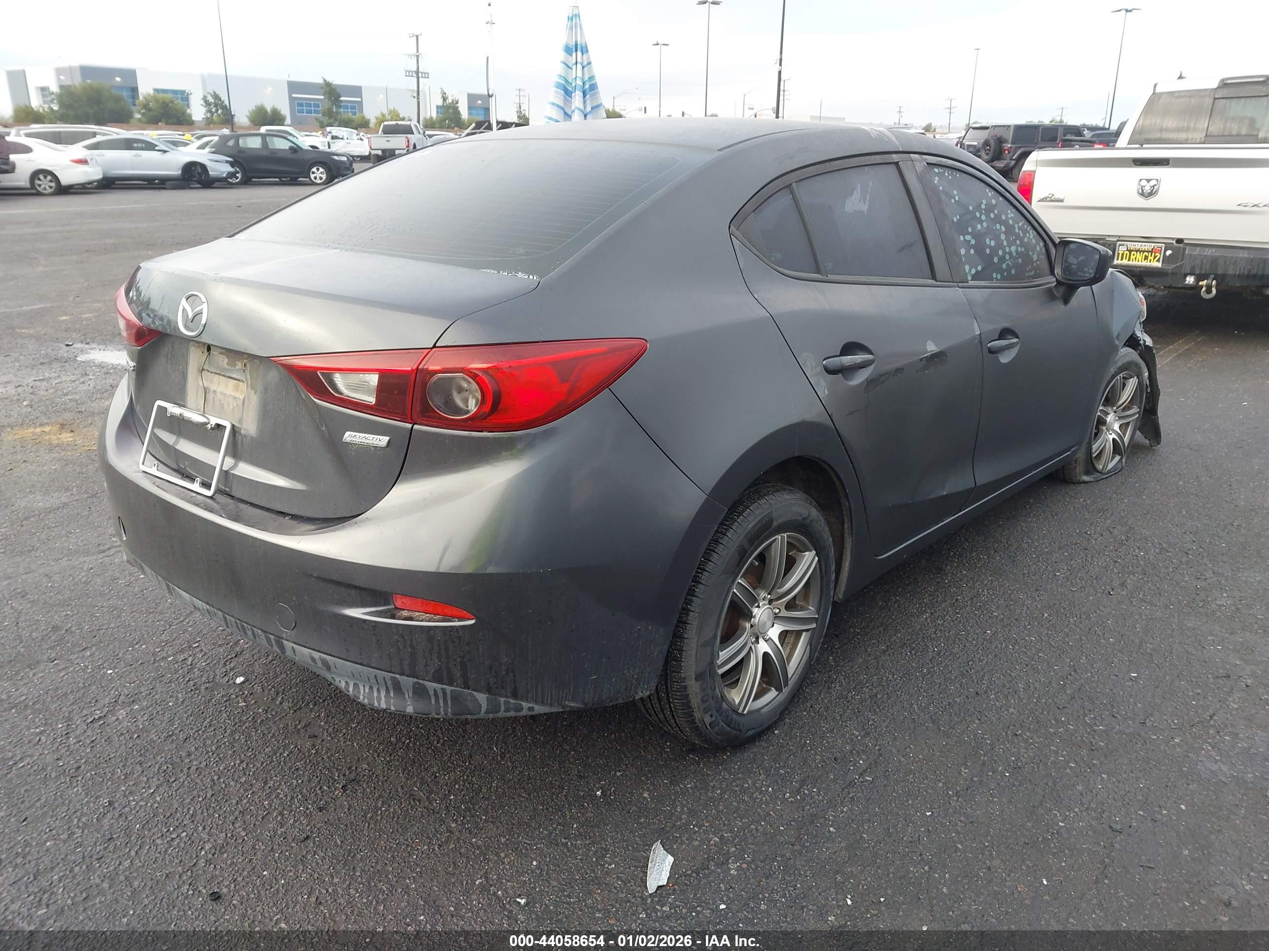 MAZDA MAZDA3 image 4