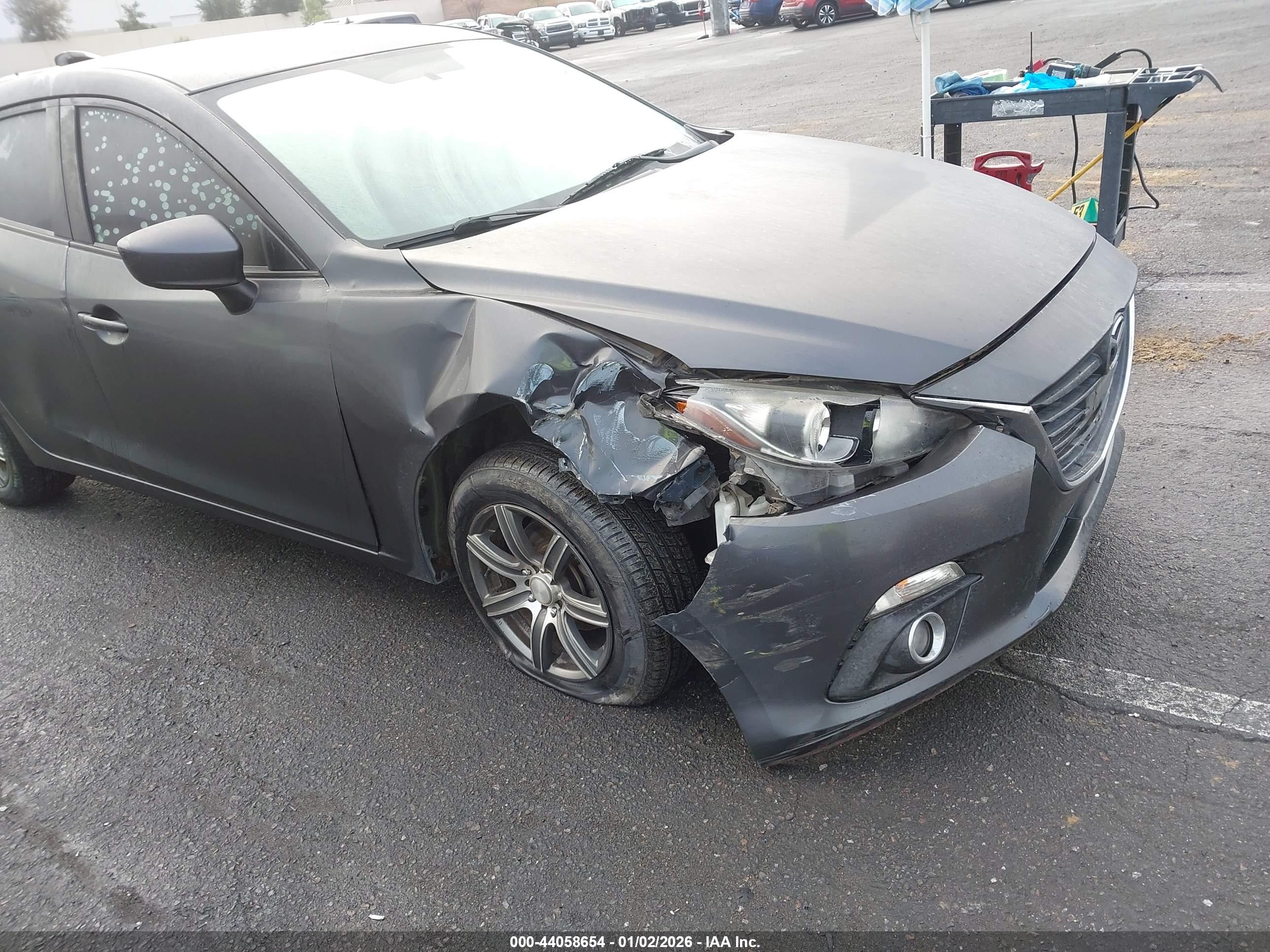 MAZDA MAZDA3 image 6