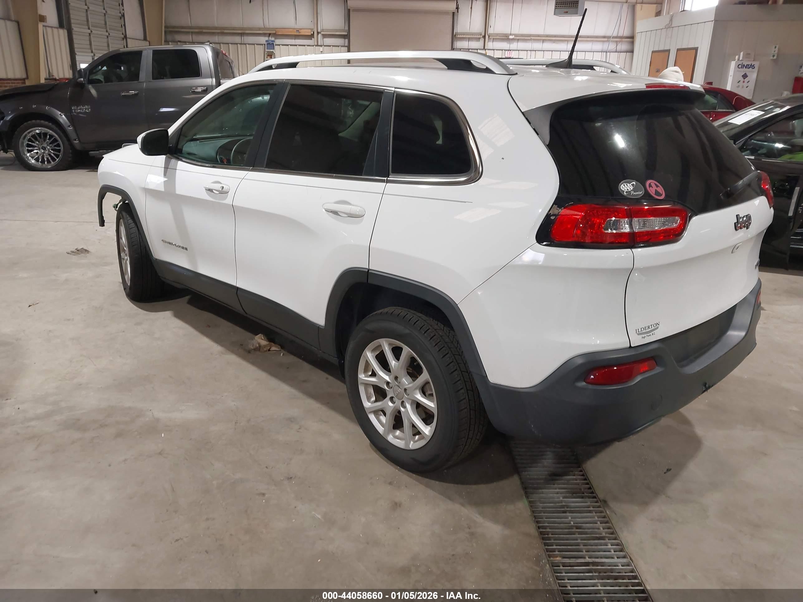 JEEP CHEROKEE image 3