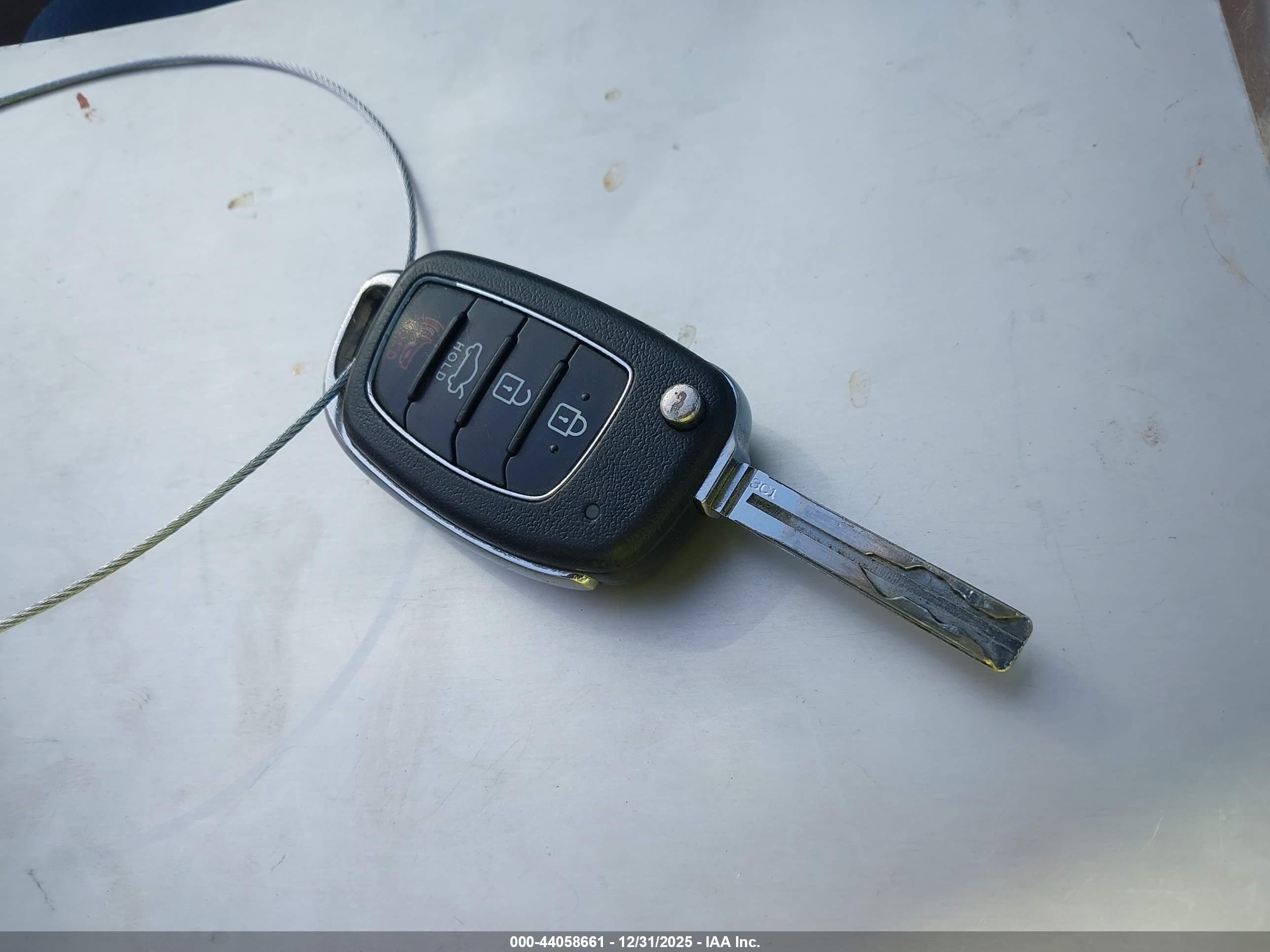 HYUNDAI SONATA image 11