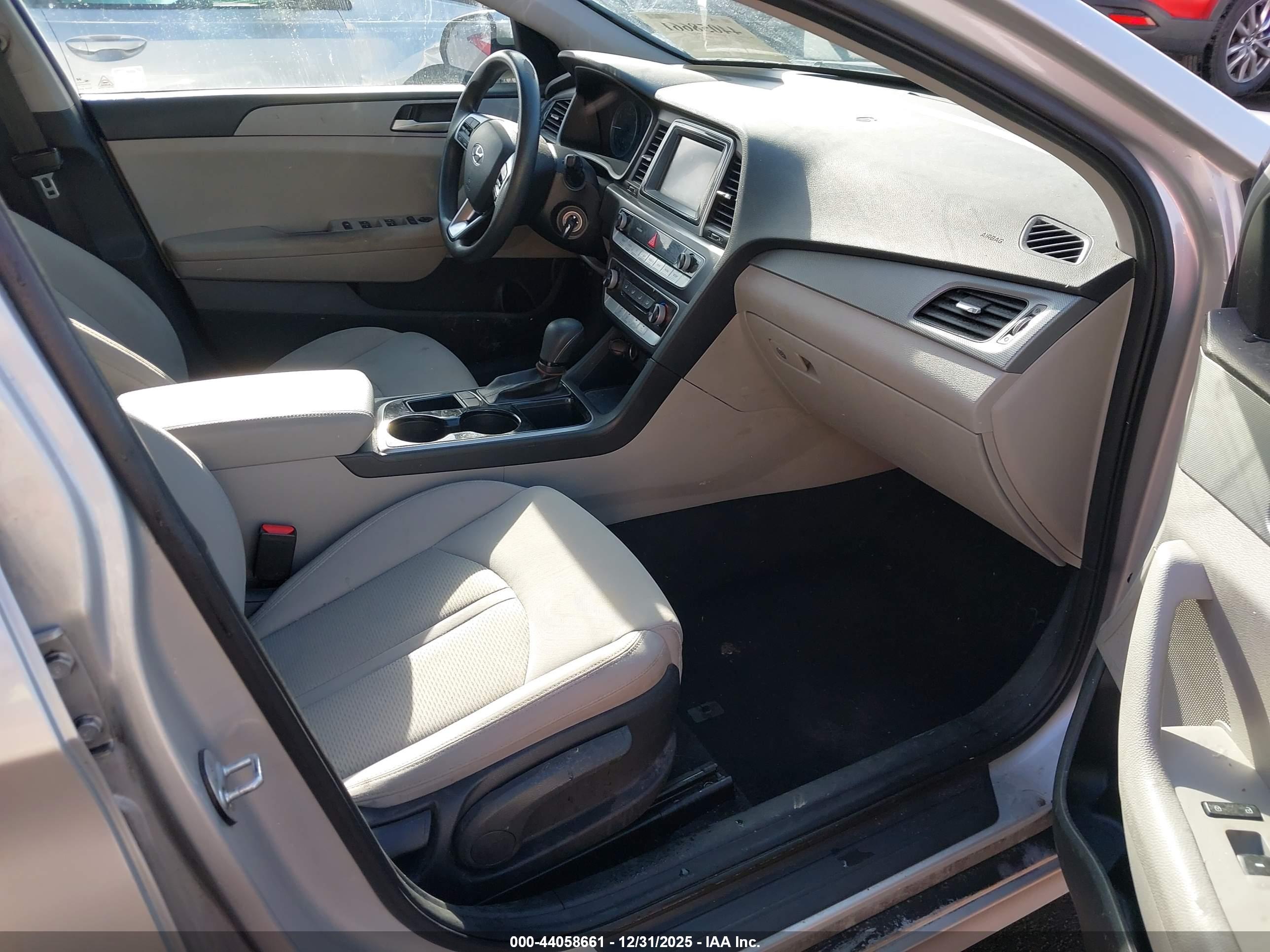 HYUNDAI SONATA image 5