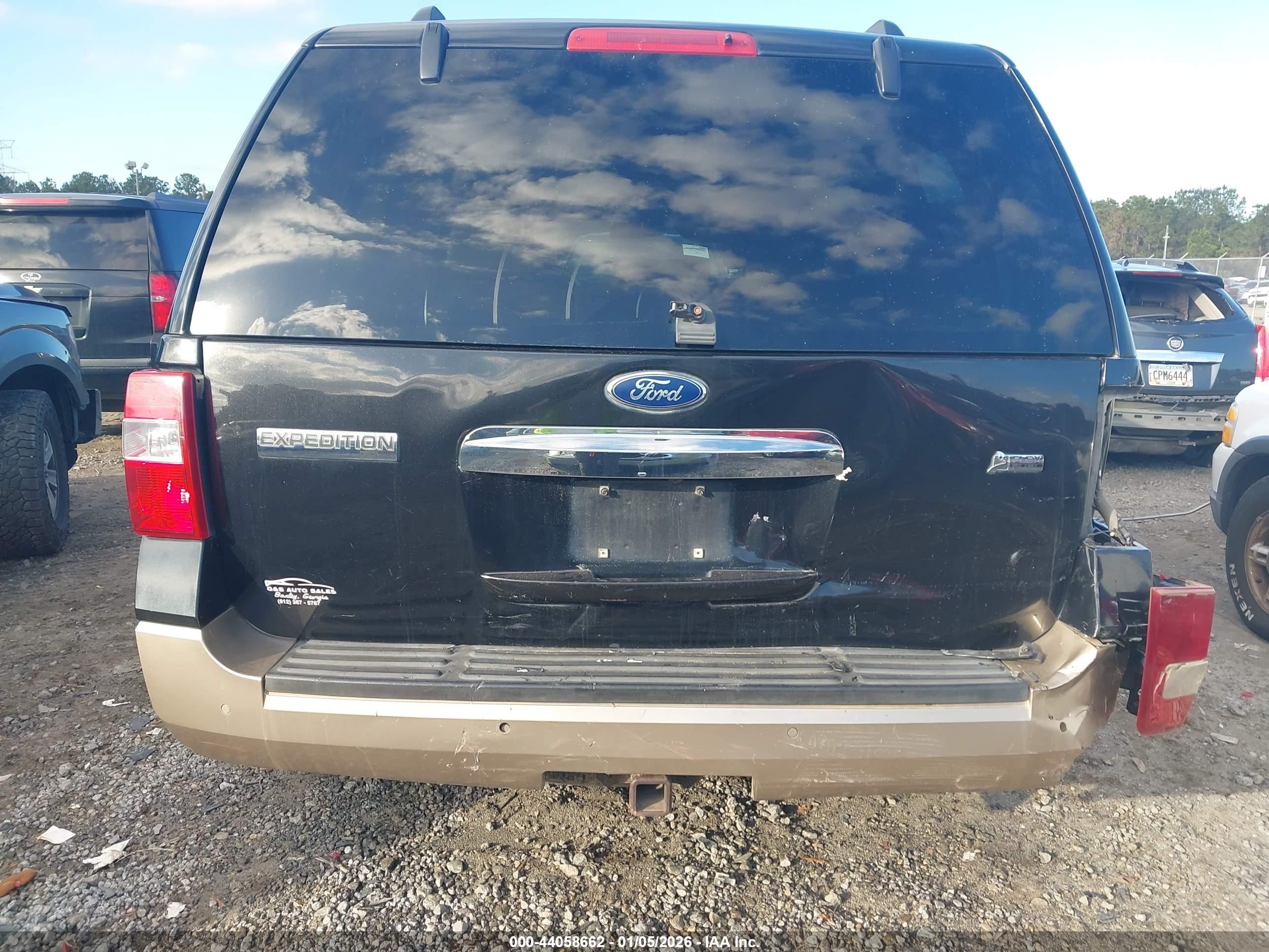 FORD EXPEDITION image 6