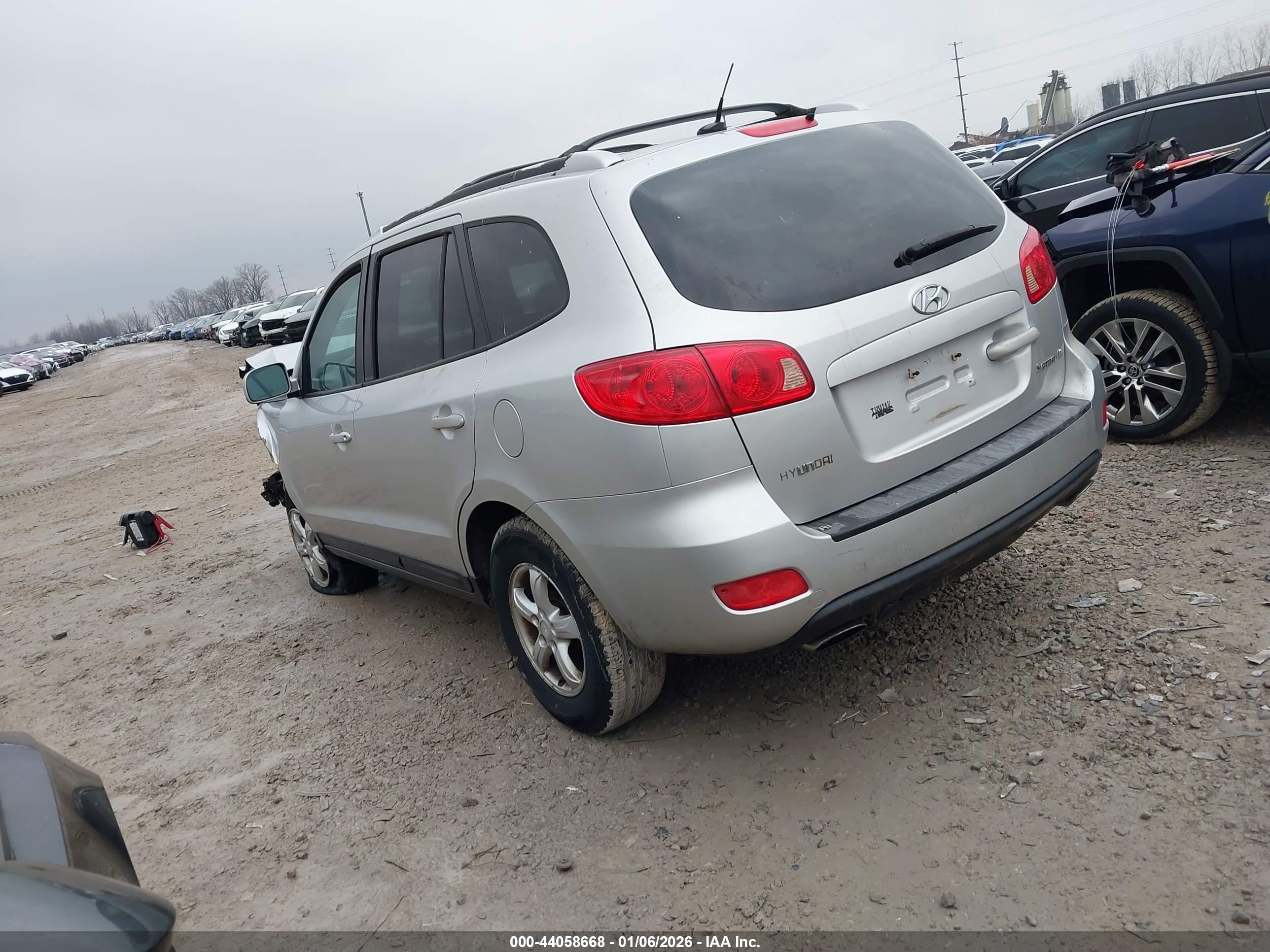 HYUNDAI SANTA image 3