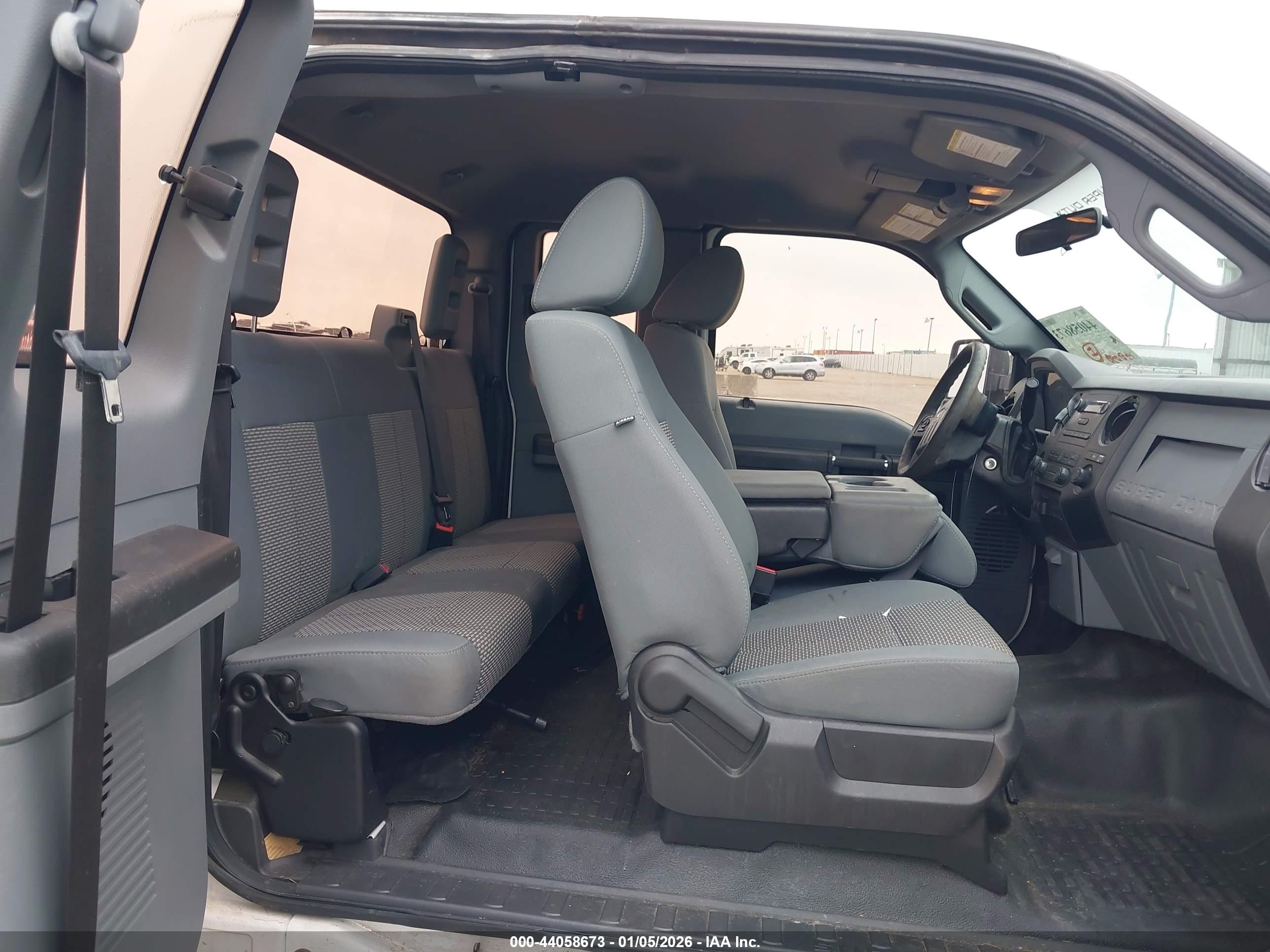 FORD F-250 image 8