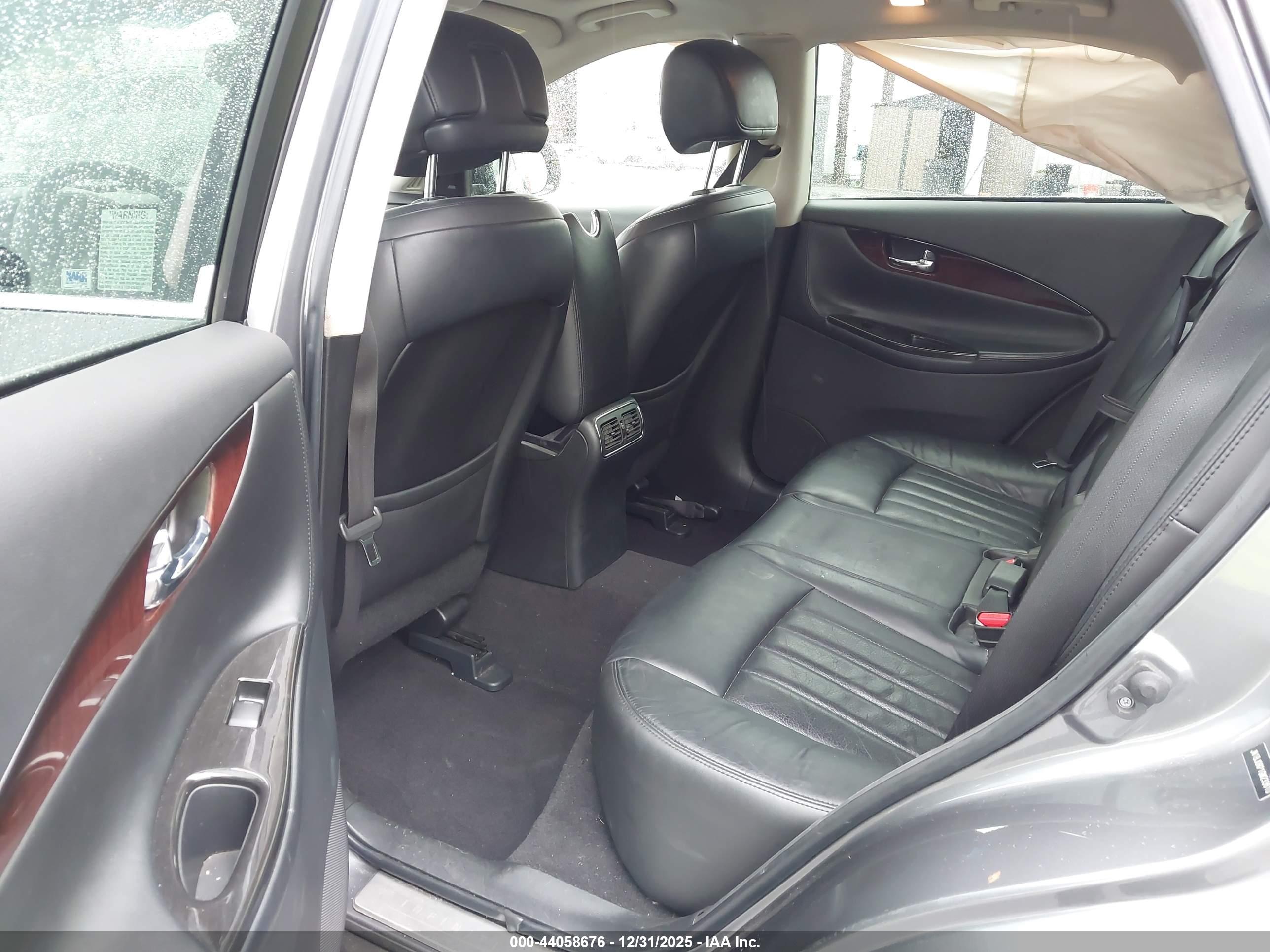 INFINITI QX50 image 8