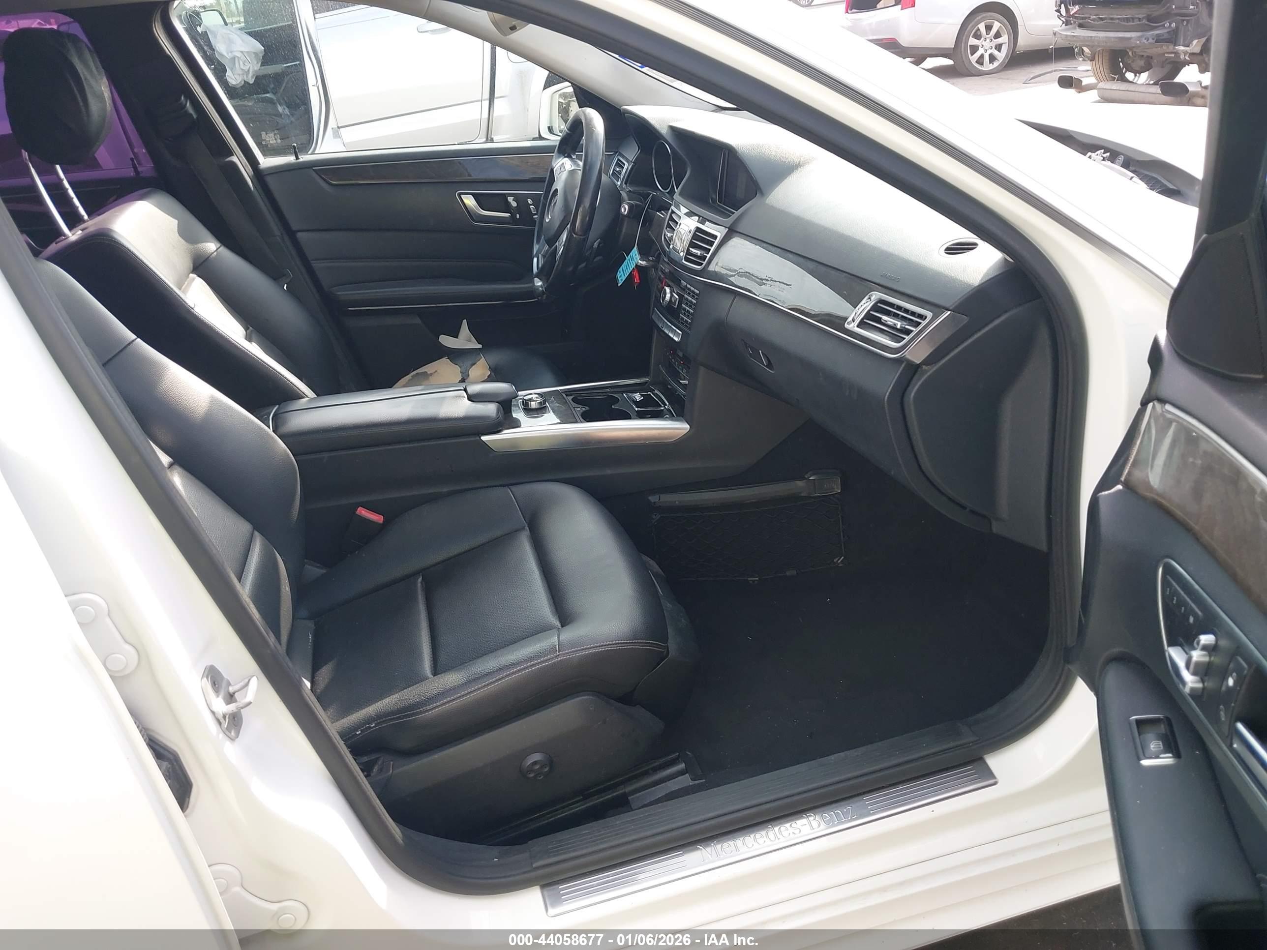 MERCEDES-BENZ E image 5